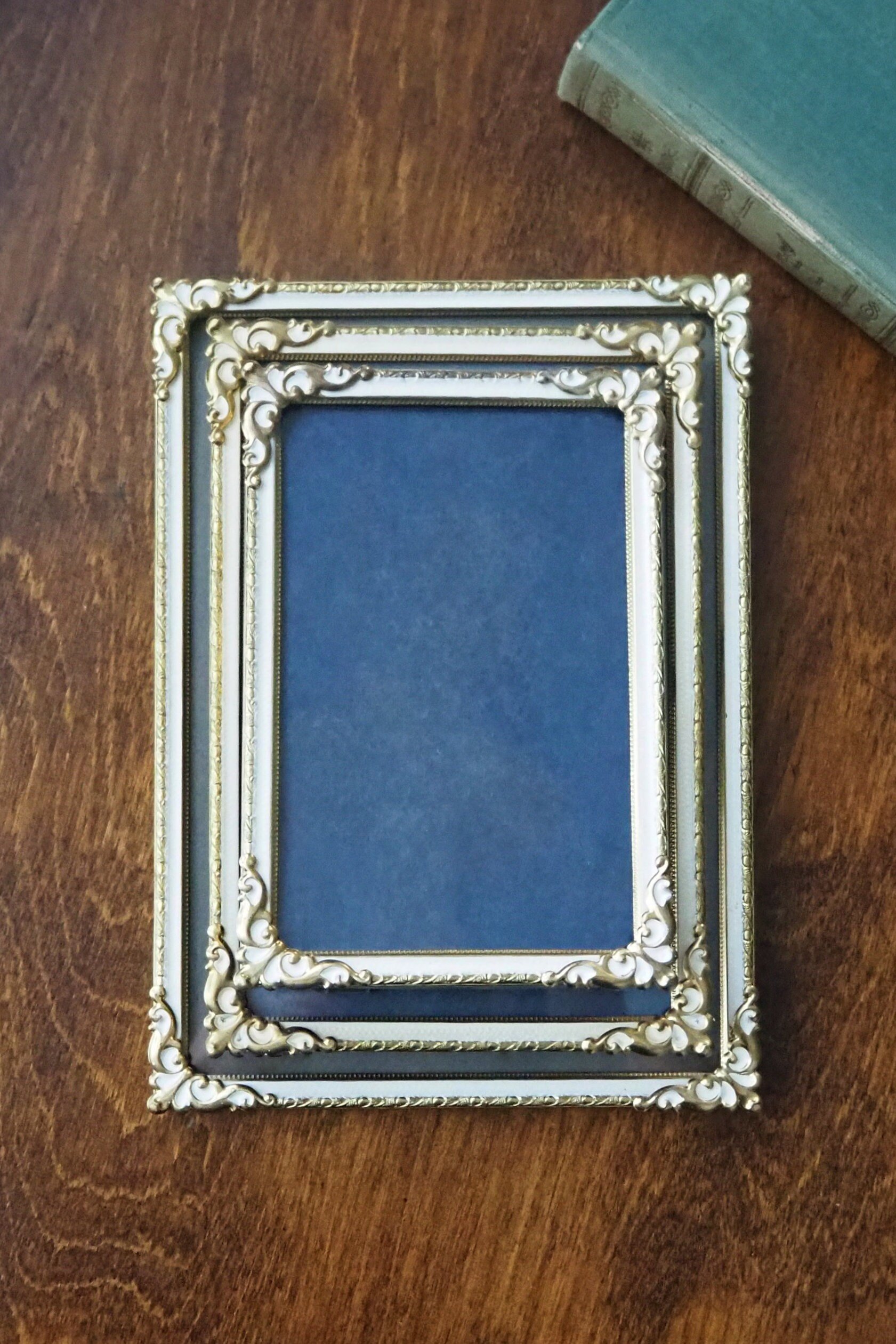 Set of three vintage photo frames | Set of three matching vintage frames | Vintage brass picture frames | Brass and white frames