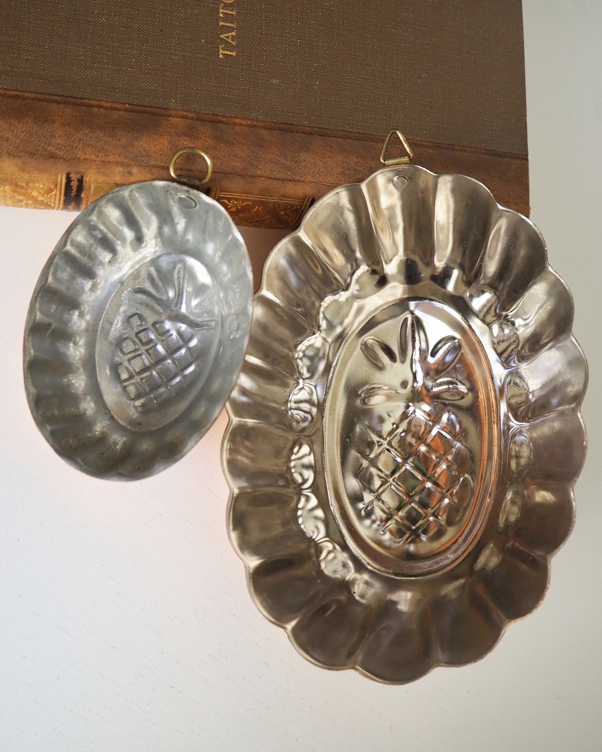 Vintage copper molds | Copper pineapple molds | Set of two vintage copper baking tins | Vintage copper baking tins
