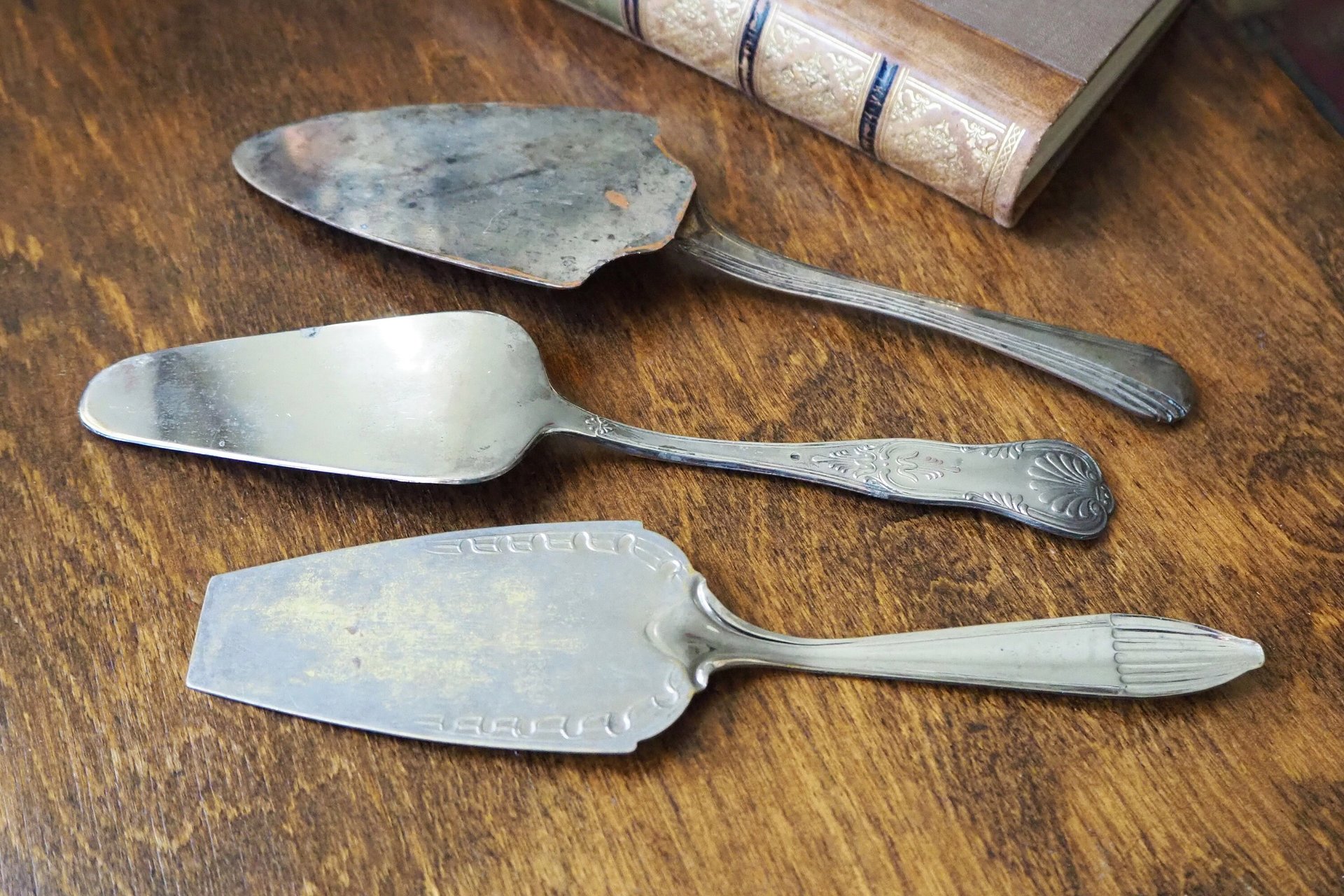 Vintage silver plated cake server | Vintage cake server | Silver plated cake servers | Ornate cake server | Vintage pie server