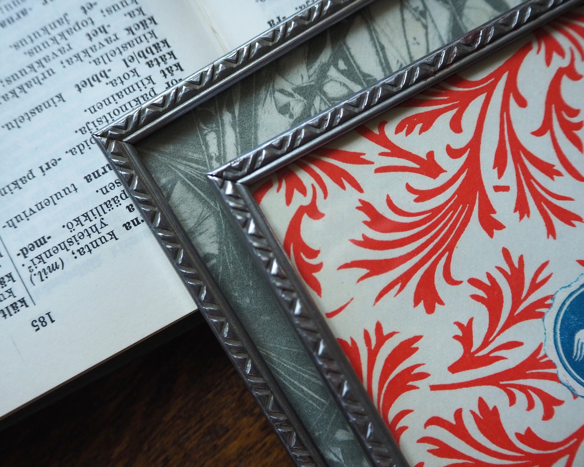 Set of two vintage silver plated photo frames | Small silver plated photo frames | Vintage picture frames | Matching frames
