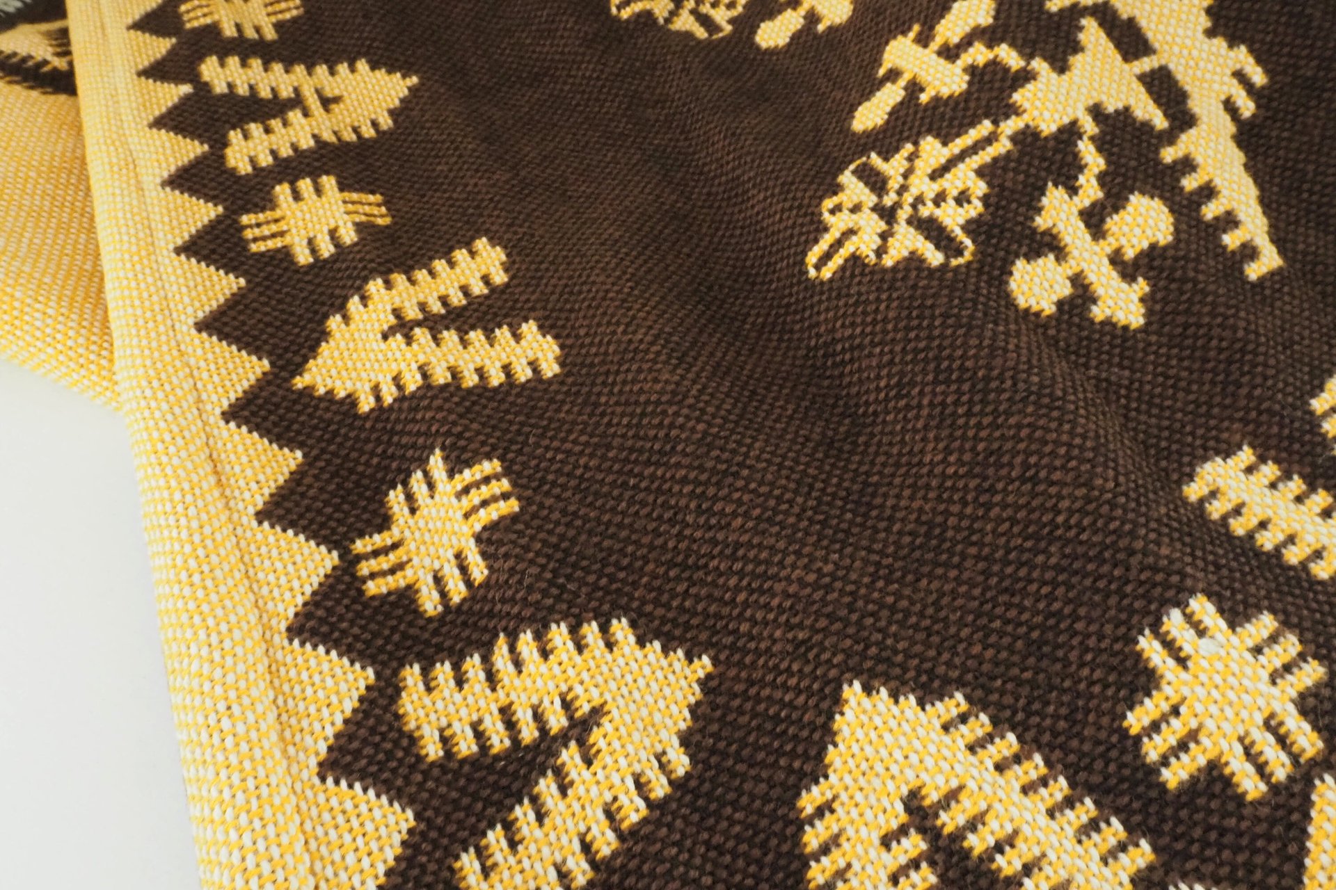 Vintage wall hanging | Brown and yellow wall hanging | Scandinavian wall hanging | Vintage wall tapestry | Handmade wall tapestry