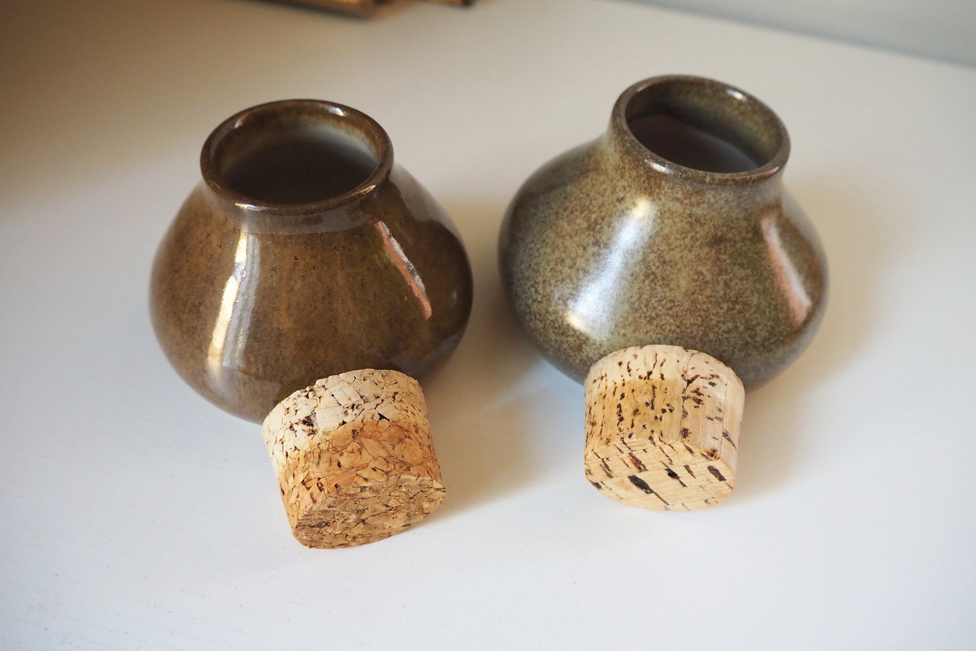 Set of two vintage ceramic jars | Glazed ceramic jars with cork lids | Brown stoneware jars | Vintage spice jars | Mismatched ceramic jars