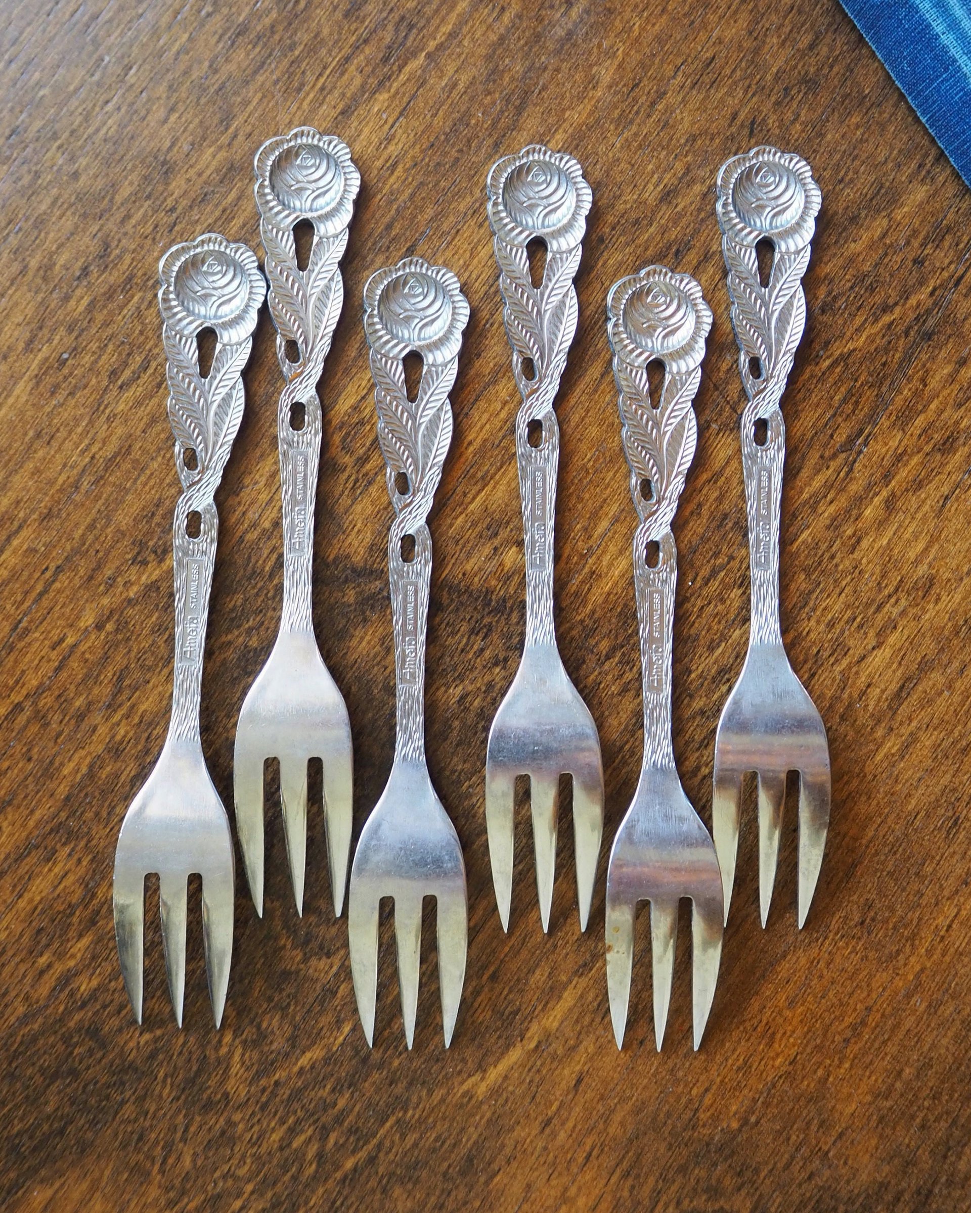 Set of six vintage dessert forks | Small vintage forks | Vintage dessert forks | Vintage dessert fork set | Amefa dessert forks