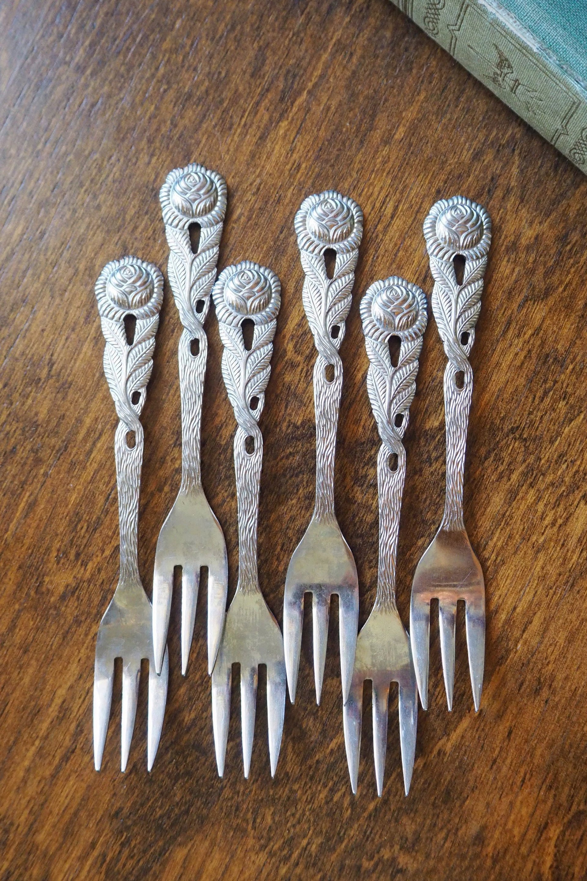 Set of six vintage dessert forks | Small vintage forks | Vintage dessert forks | Vintage dessert fork set | Amefa dessert forks