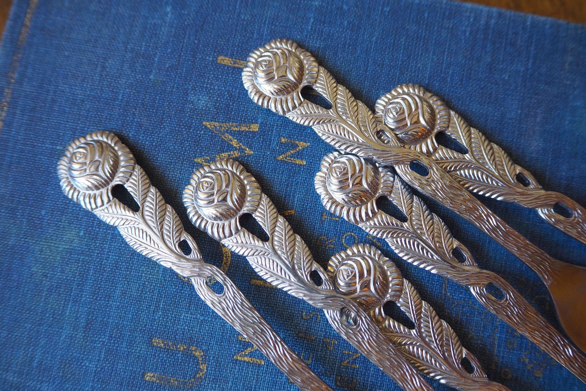 Set of six vintage dessert forks | Small vintage forks | Vintage dessert forks | Vintage dessert fork set | Amefa dessert forks