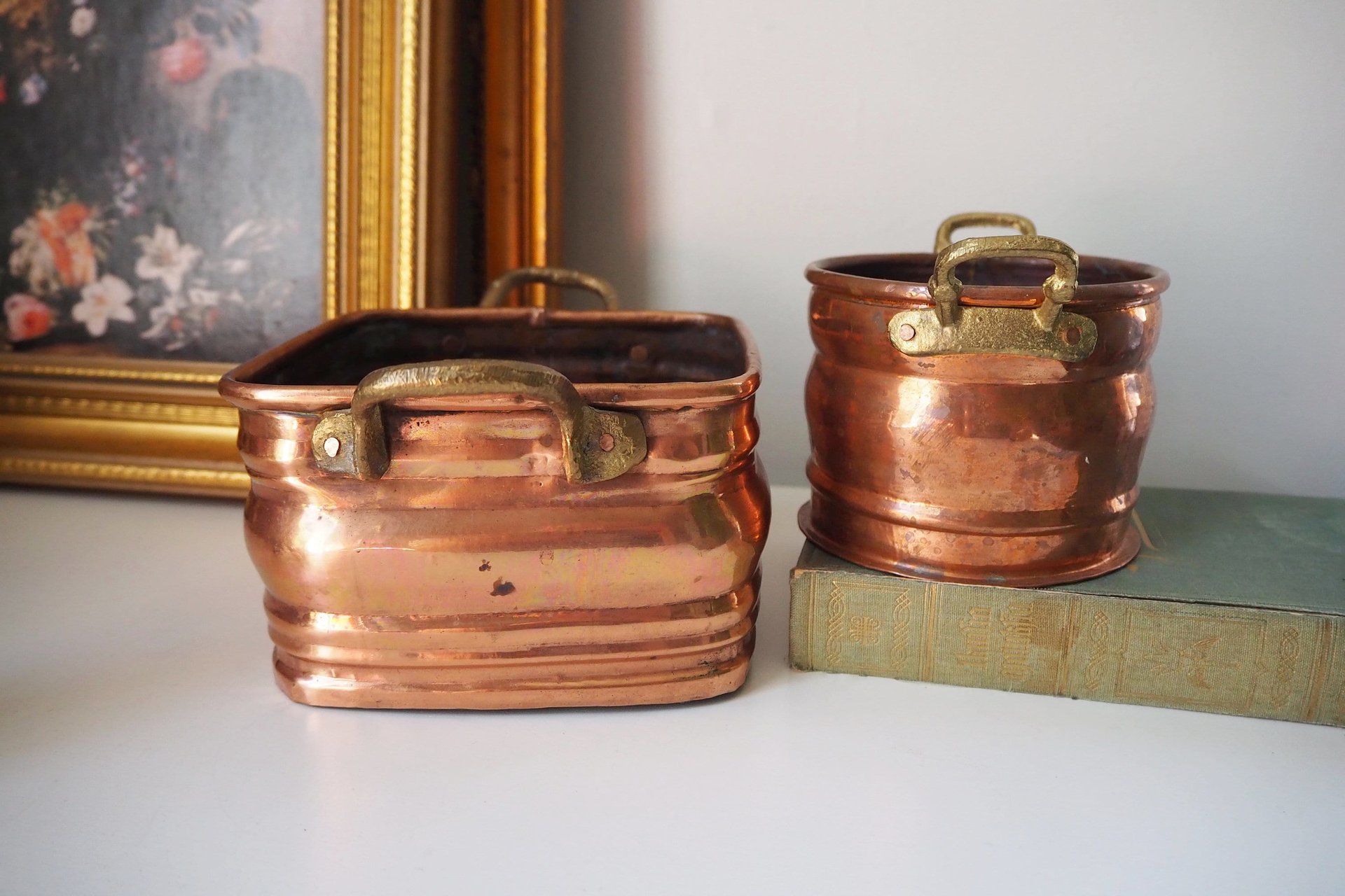 Set of two vintage copper planters | Mismatched copper planters | Round and rectangular copper planters | Vintage planters with handles
