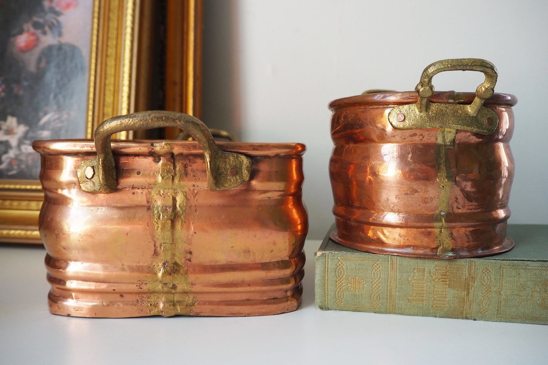 Set of two vintage copper planters | Mismatched copper planters | Round and rectangular copper planters | Vintage planters with handles