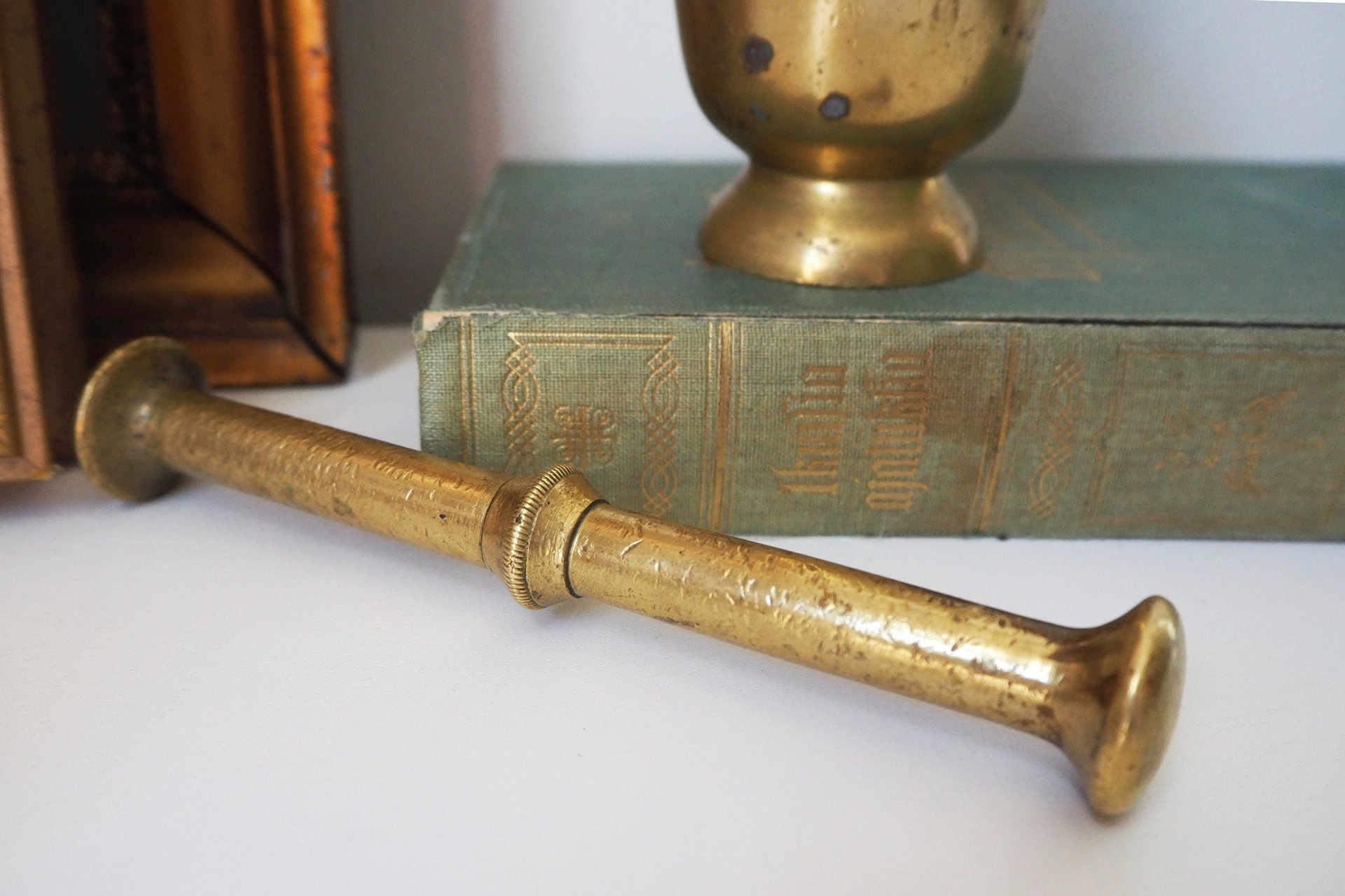Vintage brass mortar and pestle | Vintage brass mortar | Mariefors-Kellokoski mortar | Made in Finland | Brass mortar
