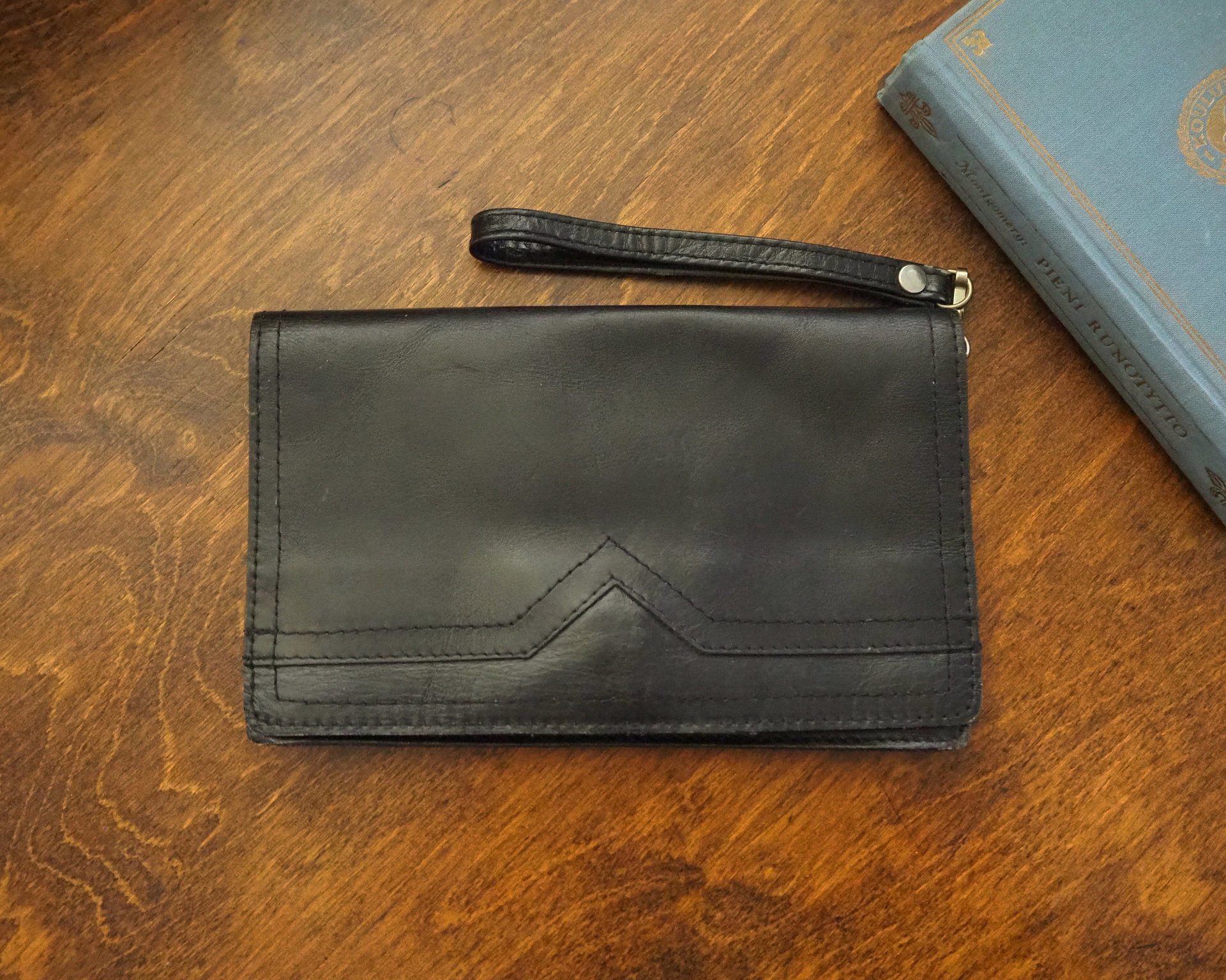 Vintage leather wristlet | Vintage leather bag | Black purse bag | Vintage wristlet | Vintage leather wrist bag | Black leather wristlet