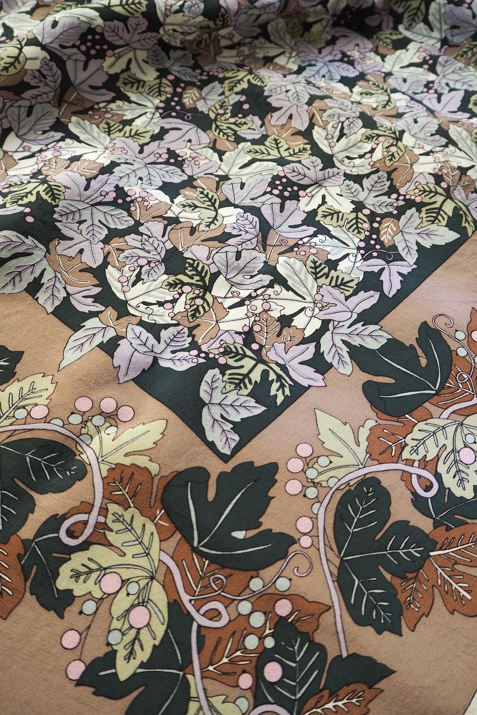 Vintage silk scarf | Vintage Marja Kurki scarf | Marja Kurki silk scarf | Vintage silk scarf with leaves