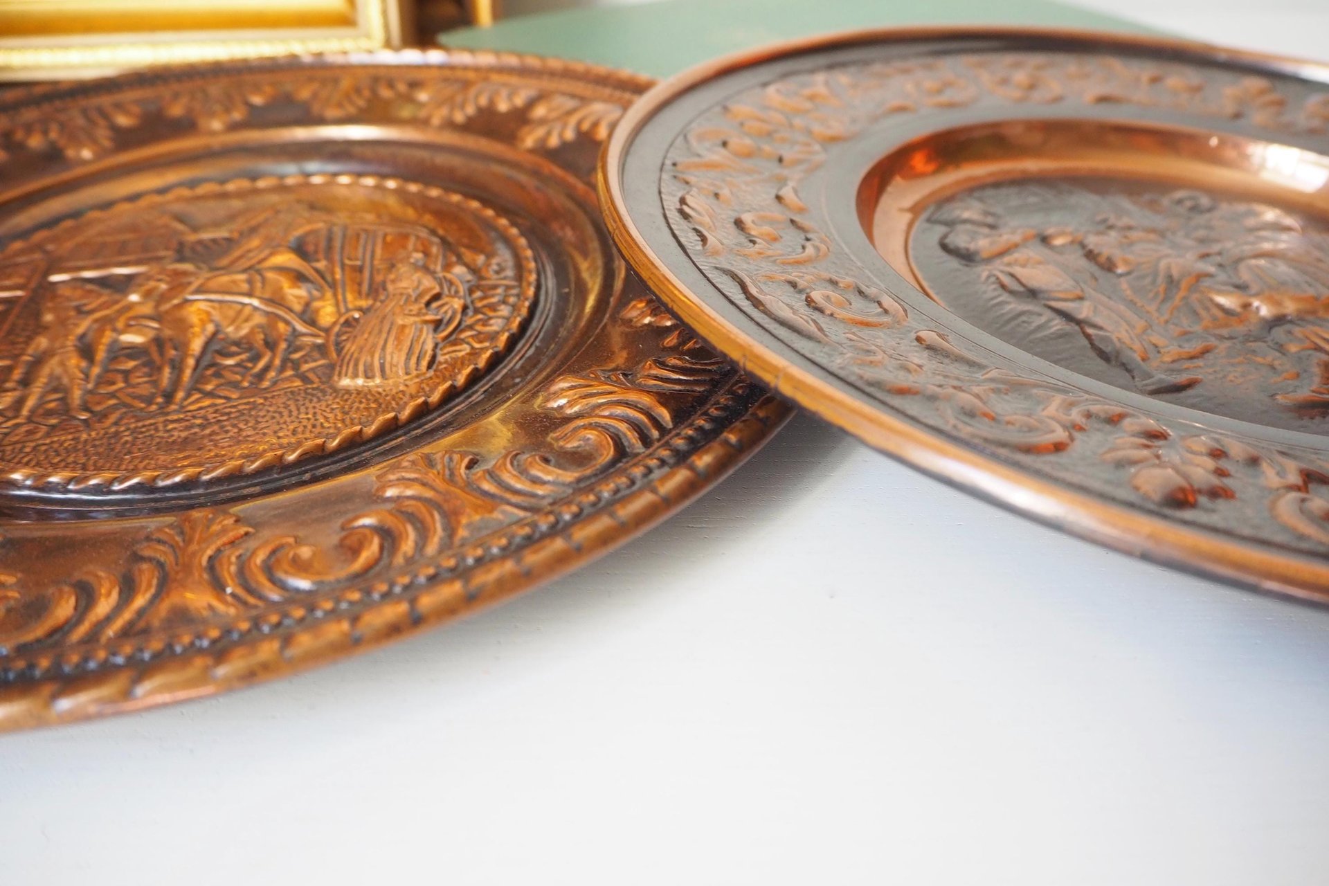 Set of two vintage copper wall plates | Decorative wall plates | Vintage copper plates | Vintage wall decor