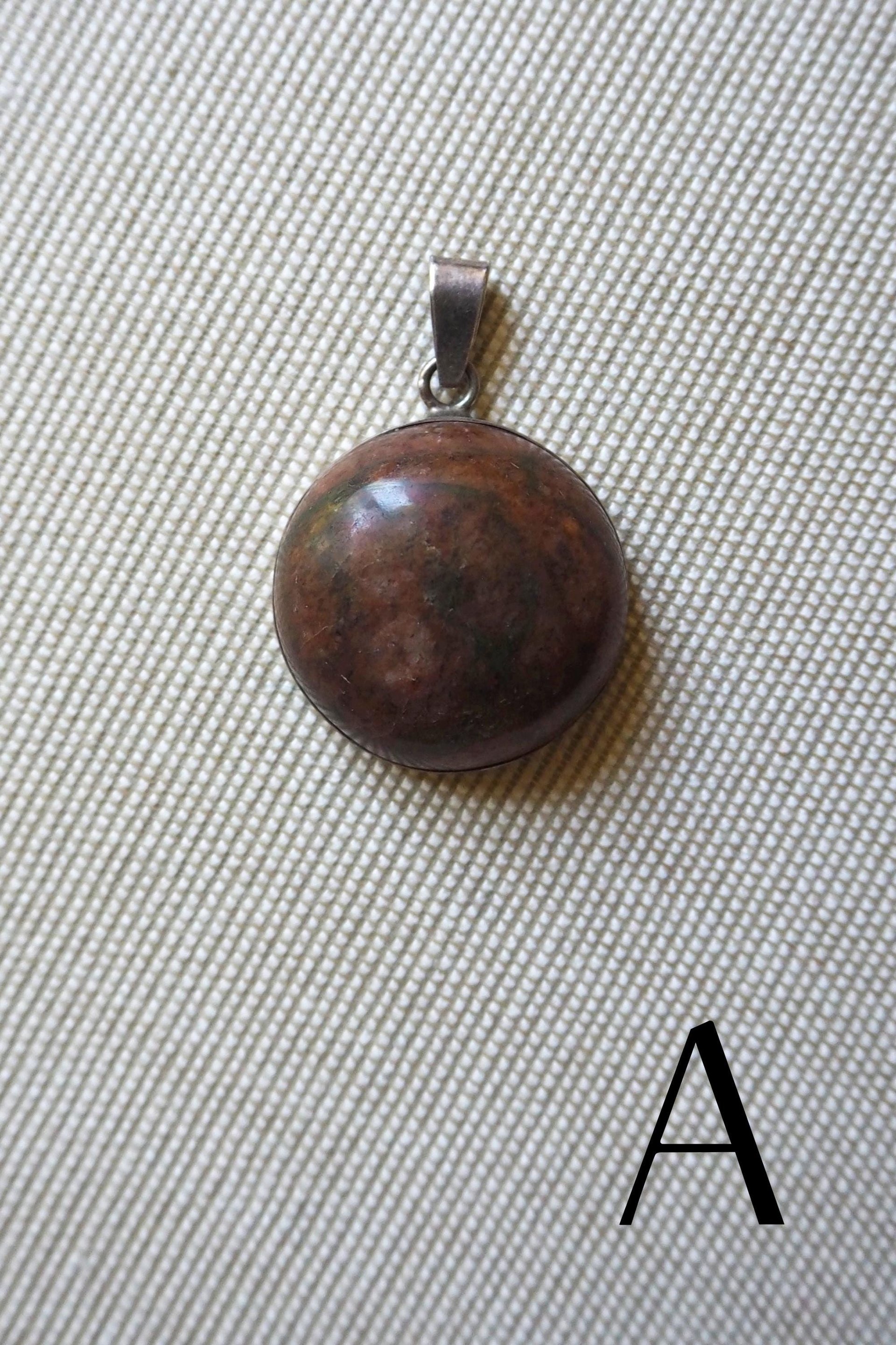 Vintage pendants | Semi-precious stone pendants | Simple stone pendants | Vintage jewelry | Silver and stone pendants