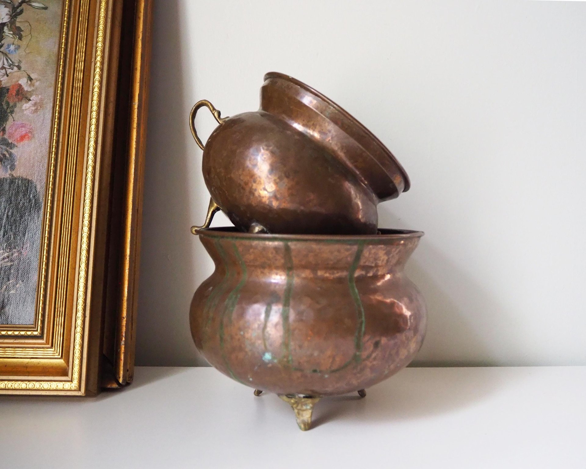 Set of two vintage copper planters | Mismatched copper planters | Round copper planters | Vintage planters with handles