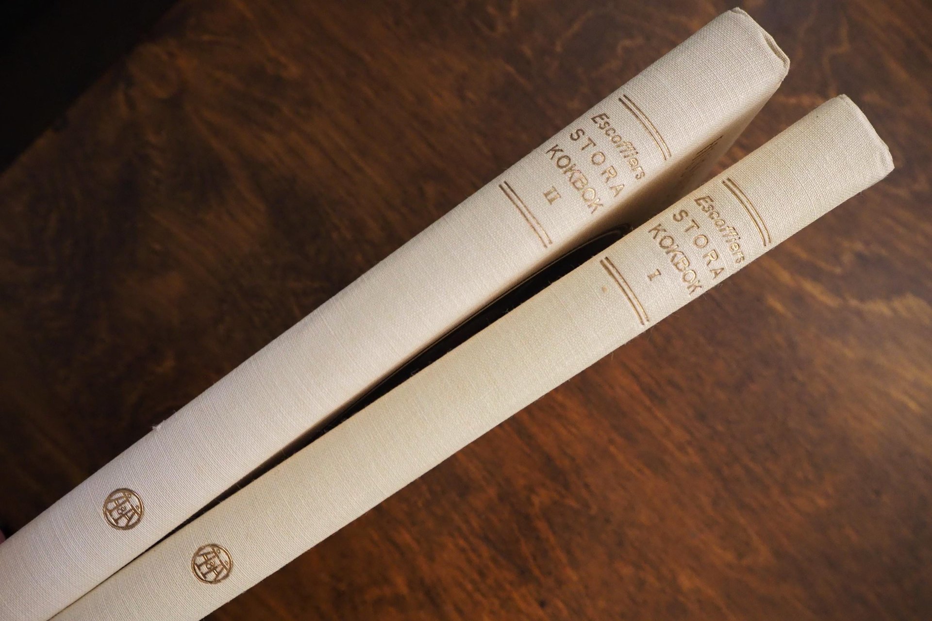 Vintage cookbooks | Escoffiers Stora Kokbok delar 1–2 | Vintage Swedish cookbooks | Swedish cookbooks | Auguste Escoffier | Husmoderns Bok