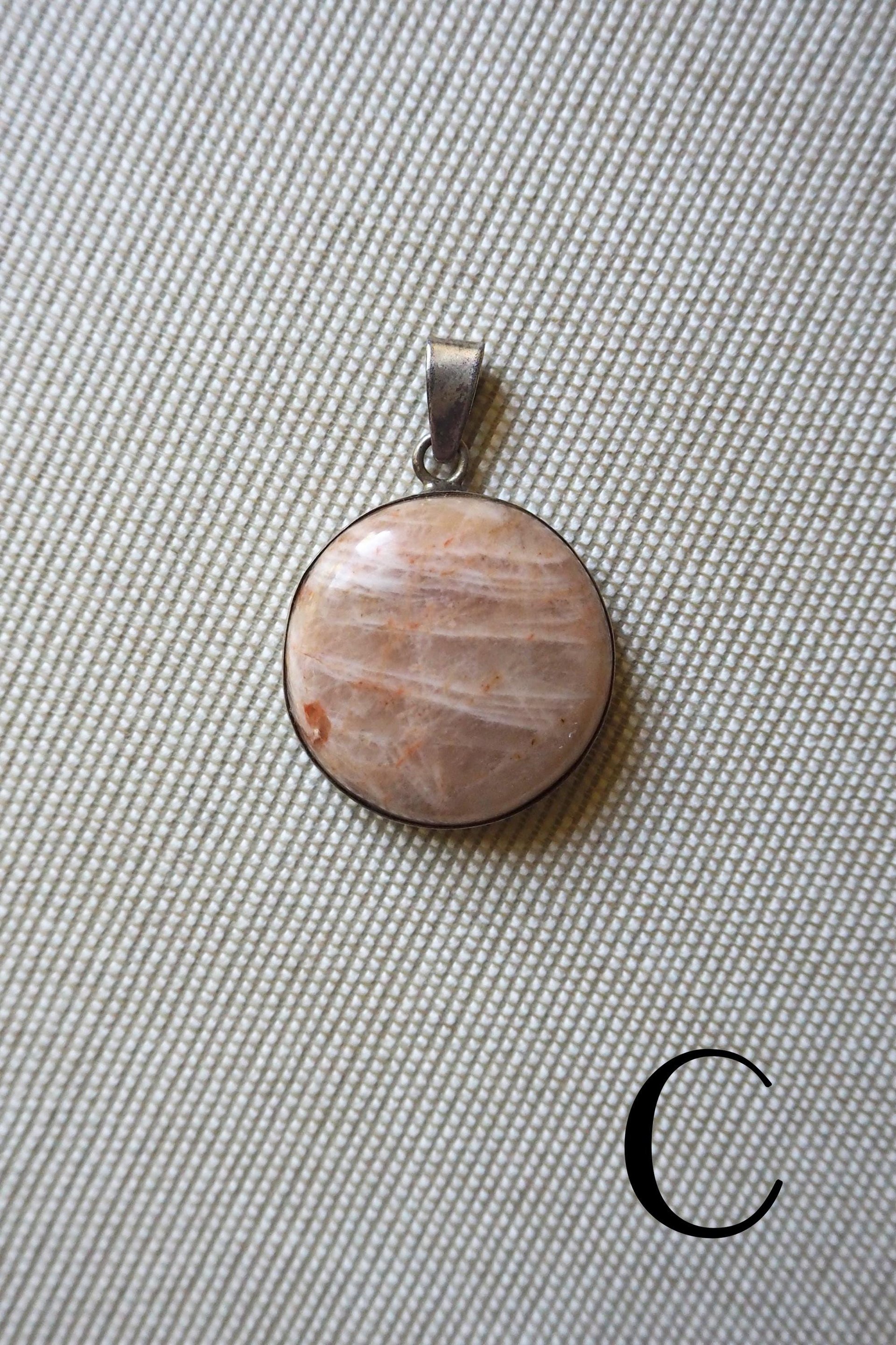 Vintage pendants | Semi-precious stone pendants | Simple stone pendants | Vintage jewelry | Silver and stone pendants
