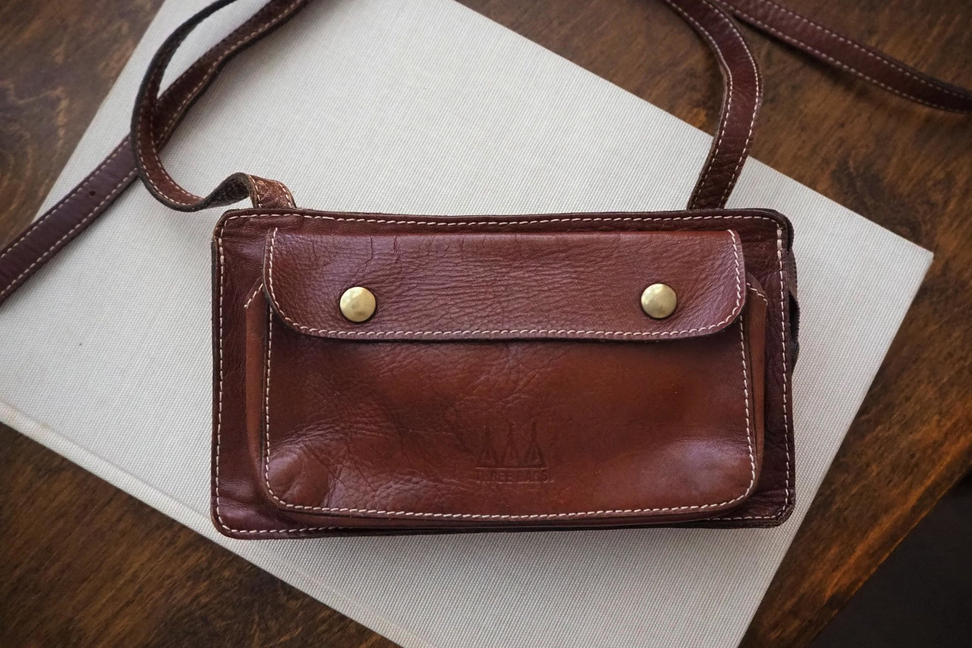 Vintage leather bag | Small vintage crossbody bag | Brown crossbody bag | Vintage leather crossbody bag | Three Bags leather bag