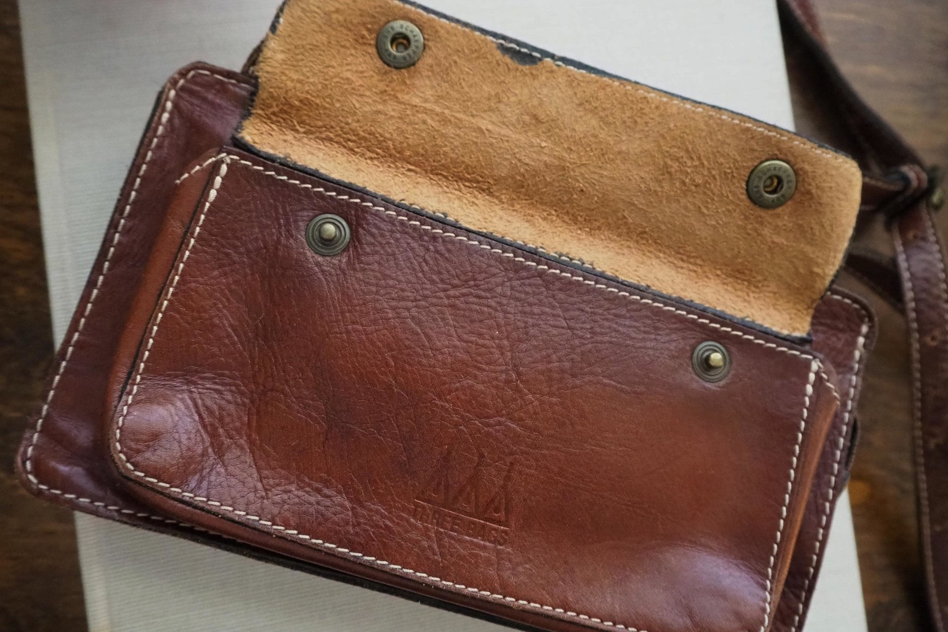 Vintage leather bag | Small vintage crossbody bag | Brown crossbody bag | Vintage leather crossbody bag | Three Bags leather bag