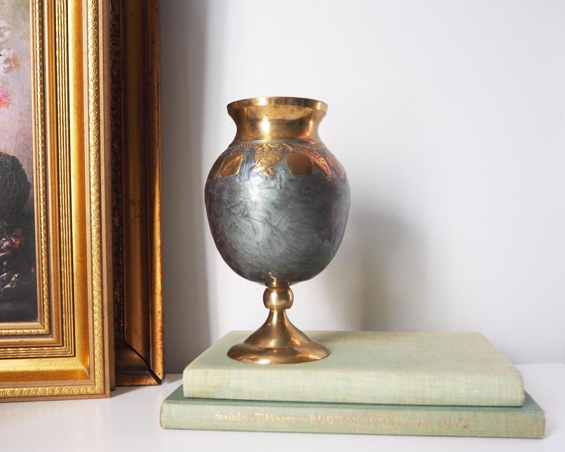 Vintage brass vase | Enameled vase with a fruit motif | Vintage vase | Brass and enamel vase | Chunky vase | Brass vase