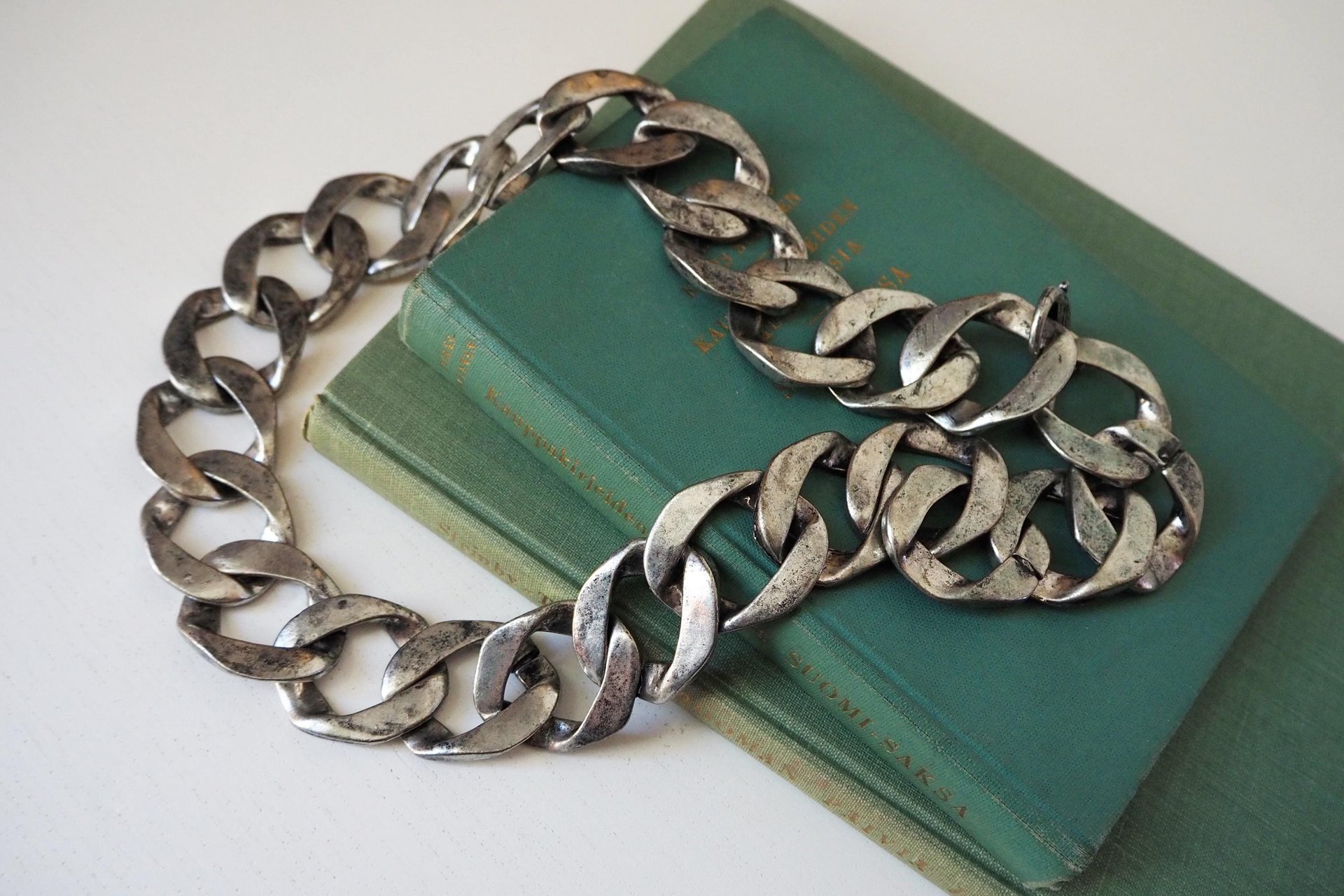 Vintage chunky necklace | Silver tone curb necklace | Vintage silver tone necklace | Vintage curb necklace | Thick silver necklace