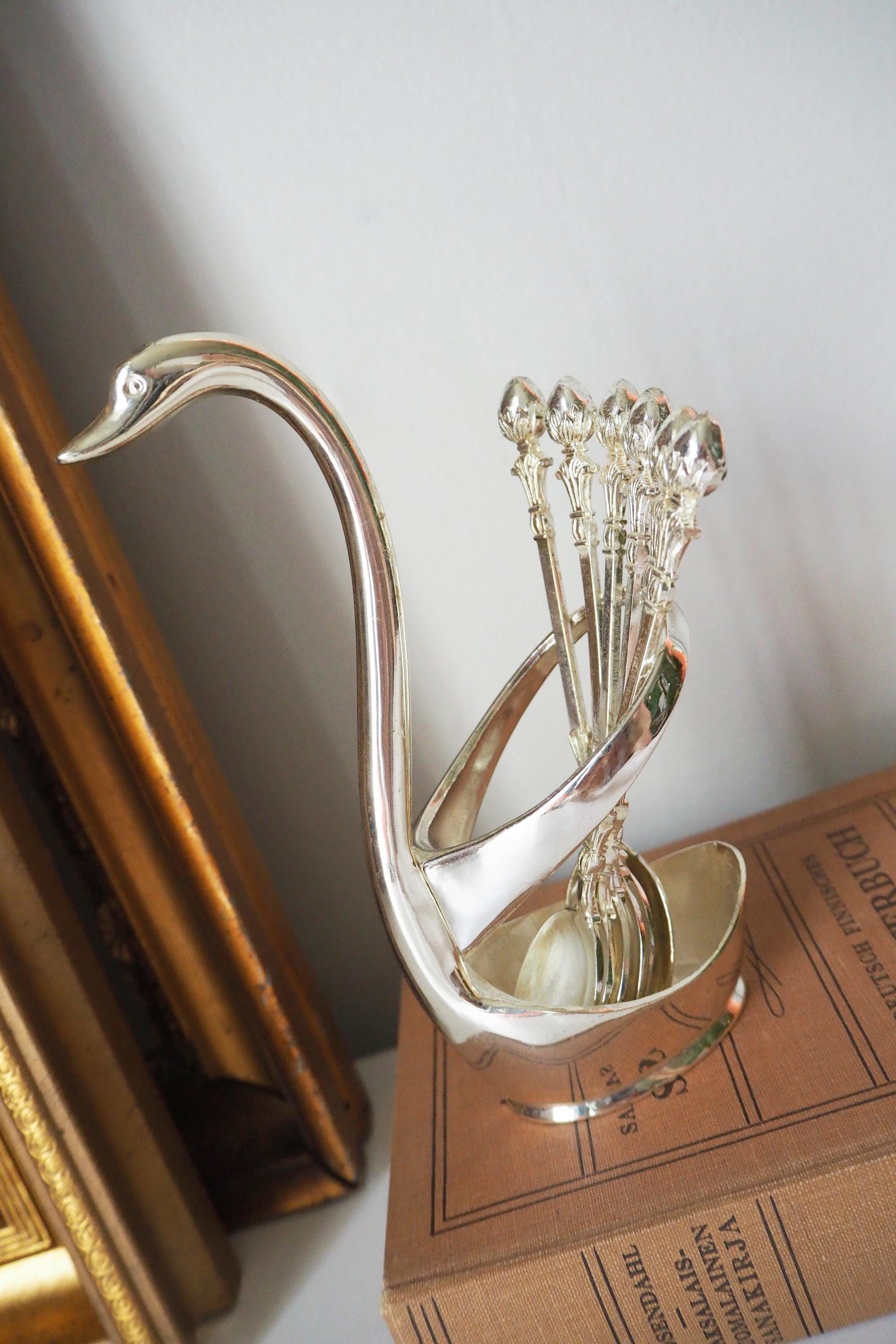 Vintage teaspoon set with swan holder | Vintage silver plated spoons | Silver plated spoons with spoon holder | Swan spoon holder