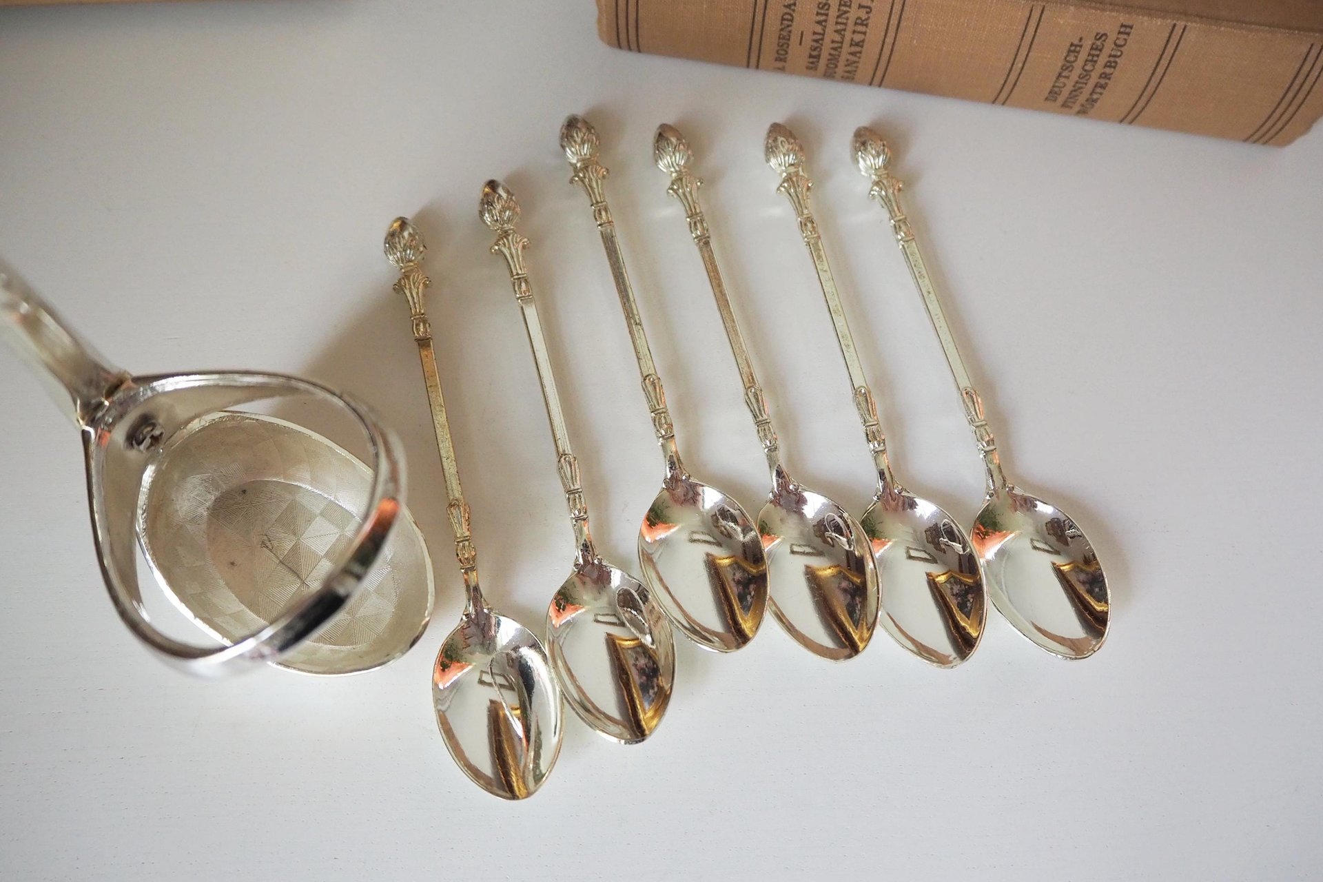 Vintage teaspoon set with swan holder | Vintage silver plated spoons | Silver plated spoons with spoon holder | Swan spoon holder