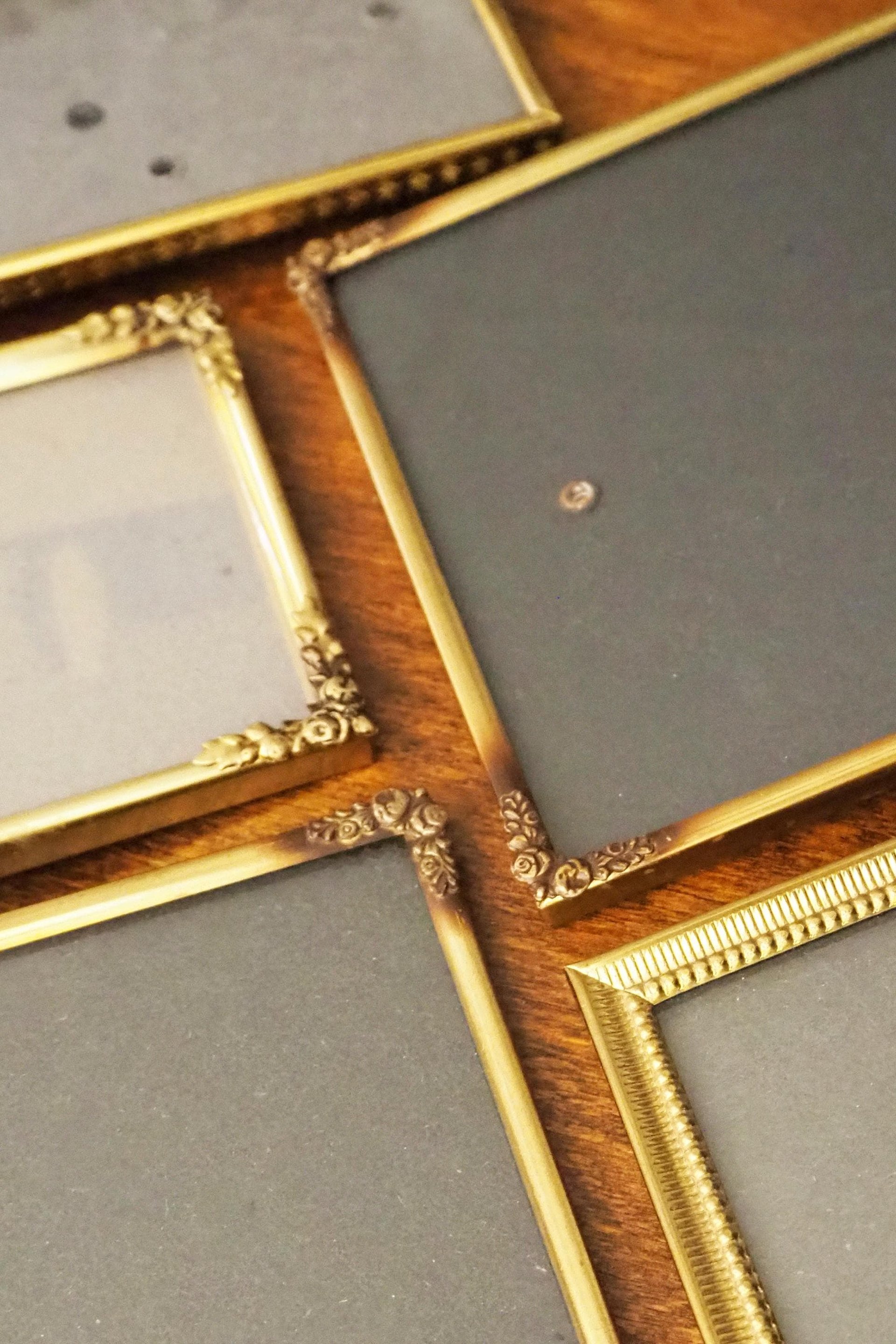 Set of five vintage photo frames | Mismatched photo frames | Set of five brass vintage frames | Vintage brass picture frames
