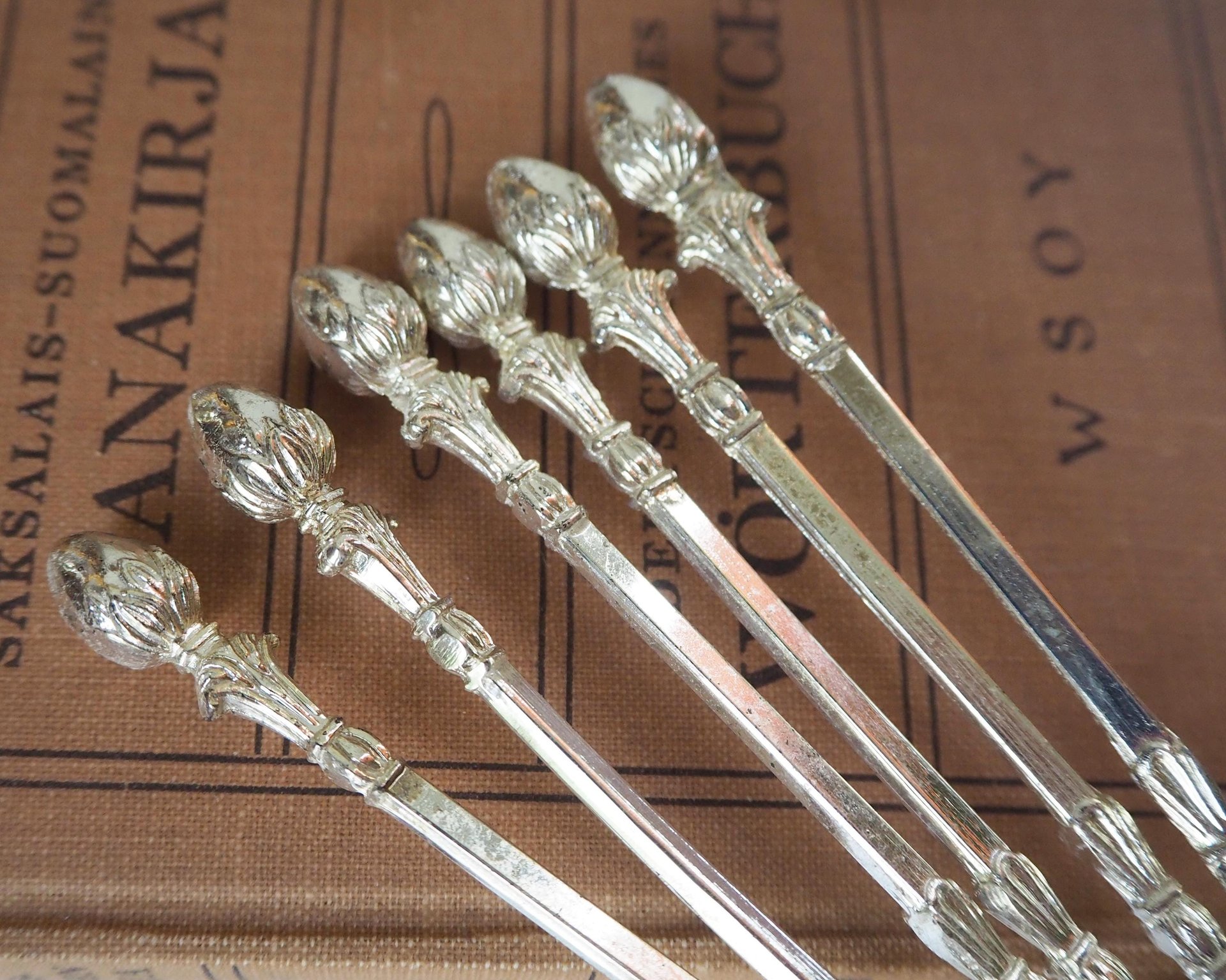 Vintage teaspoon set with swan holder | Vintage silver plated spoons | Silver plated spoons with spoon holder | Swan spoon holder