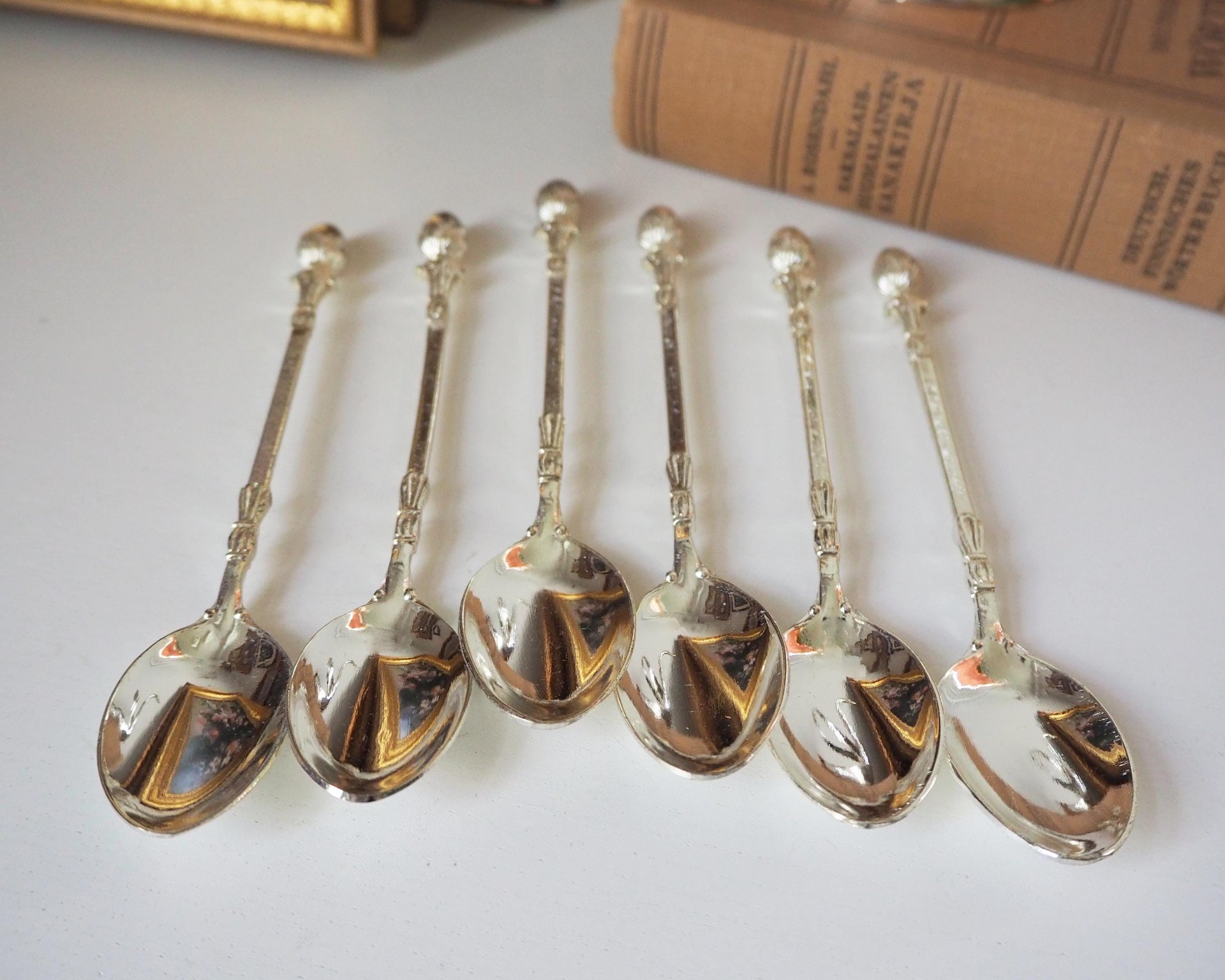 Vintage teaspoon set with swan holder | Vintage silver plated spoons | Silver plated spoons with spoon holder | Swan spoon holder