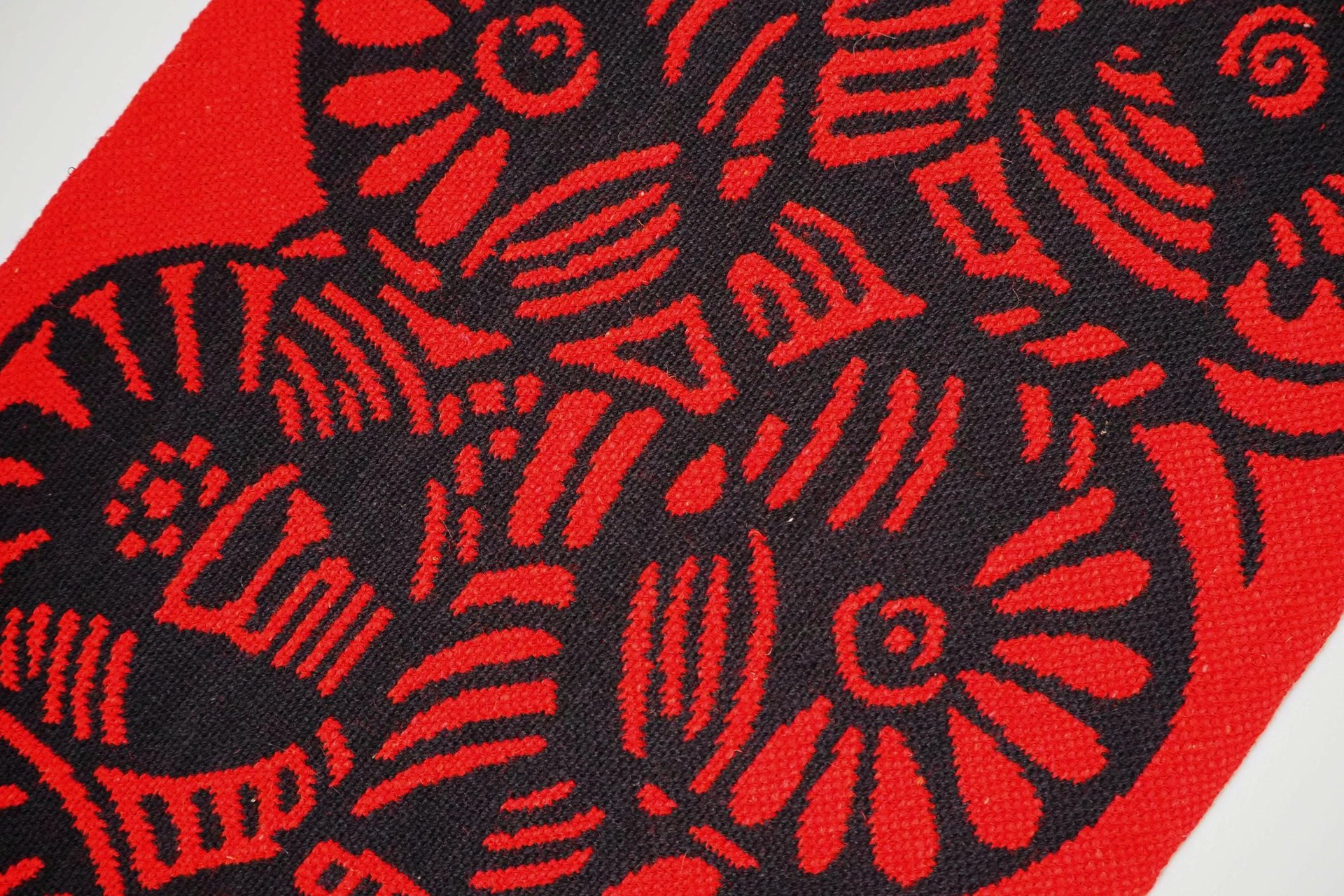 Vintage wall hanging | Red and black wall hanging | Geometric wall hanging | Scandinavian wall hanging | Handmade wall tapestry