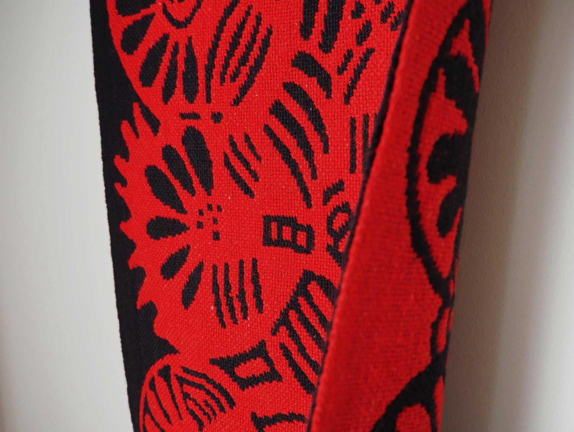 Vintage wall hanging | Red and black wall hanging | Geometric wall hanging | Scandinavian wall hanging | Handmade wall tapestry