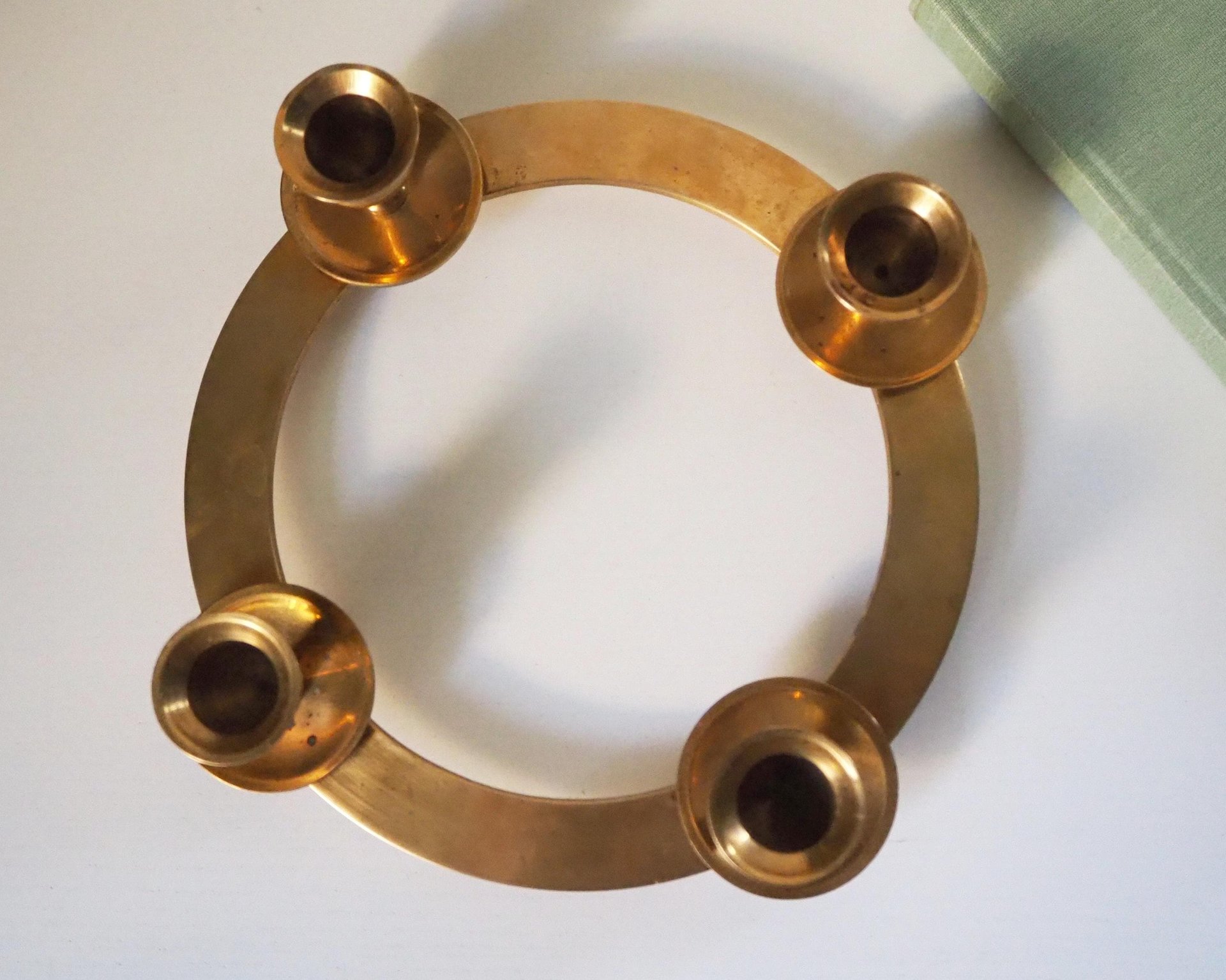 Vintage brass candelabra | Brass candelabra | Four arm brass candlestick holder | Vintage candelabrum | Round candlestick holder