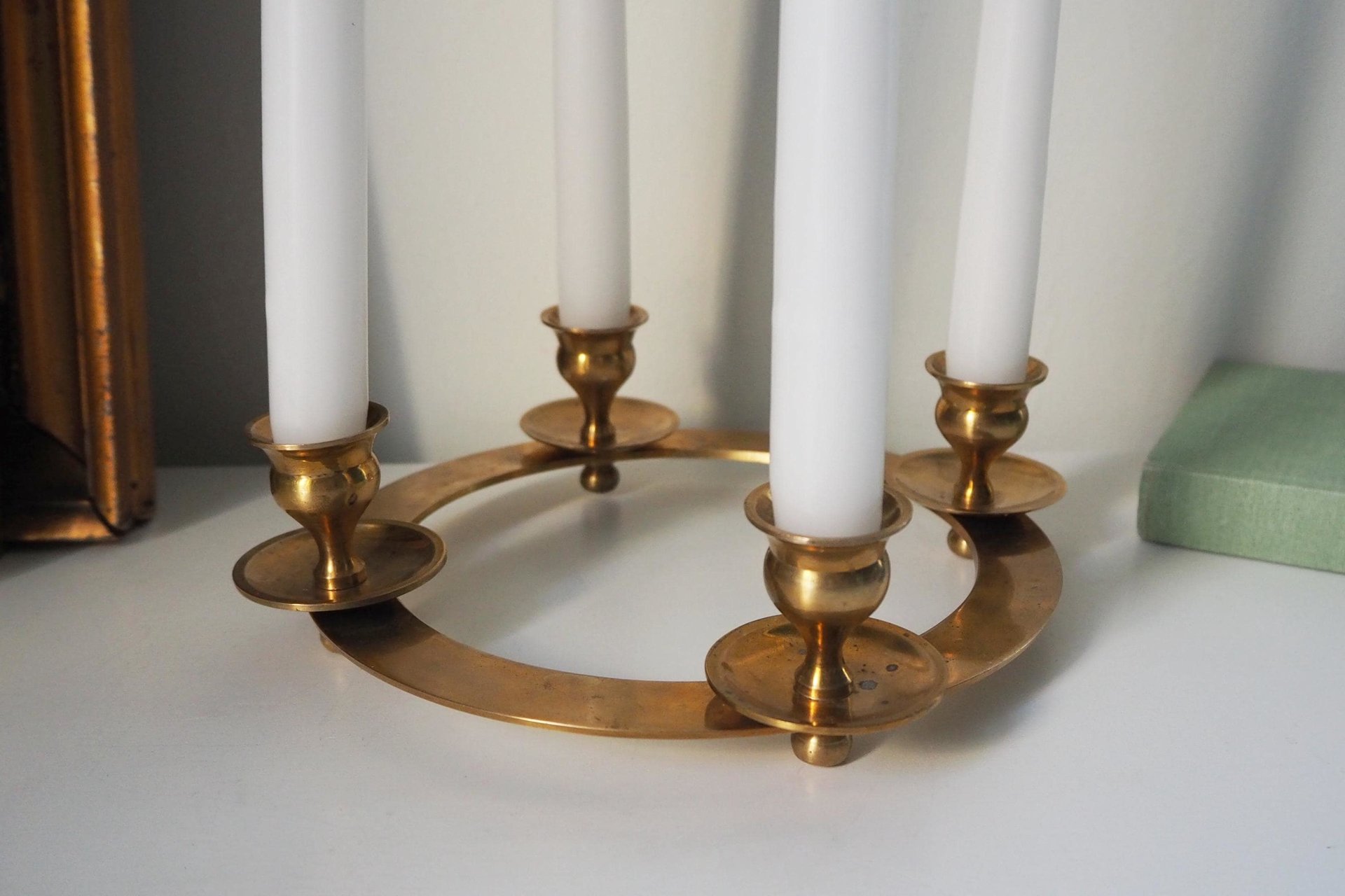 Vintage brass candelabra | Brass candelabra | Four arm brass candlestick holder | Vintage candelabrum | Round candlestick holder