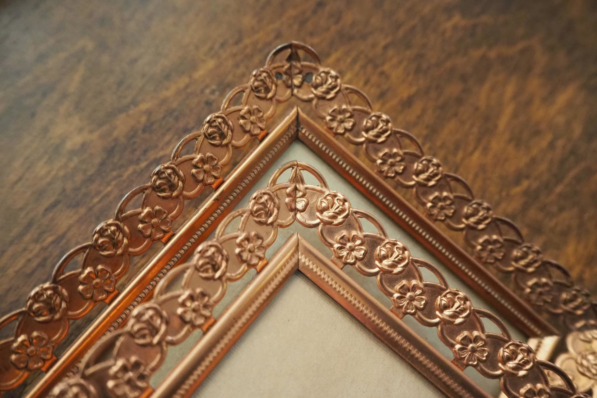 Vintage rose gold photo frames | Set of two vintage photo frames | Rose gold photo frames | Vintage copper tone picture frames