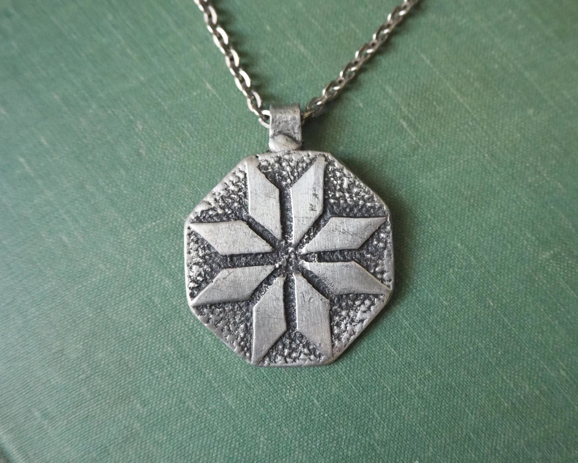 Vintage pewter pendant | Affa Alex Vittsjö pendant | Swedish pewter pendant | Vintage Vittsjö pewter pendant