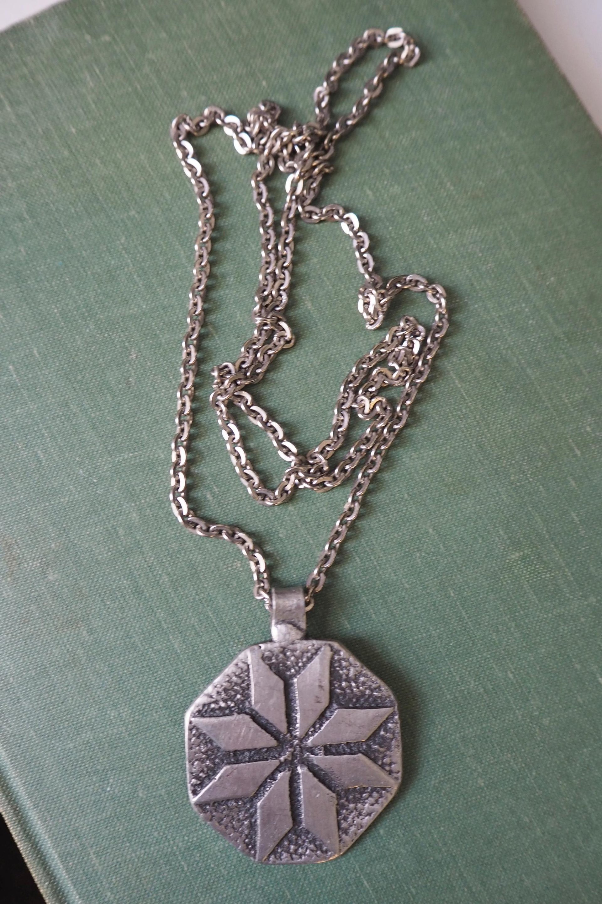 Vintage pewter pendant | Affa Alex Vittsjö pendant | Swedish pewter pendant | Vintage Vittsjö pewter pendant