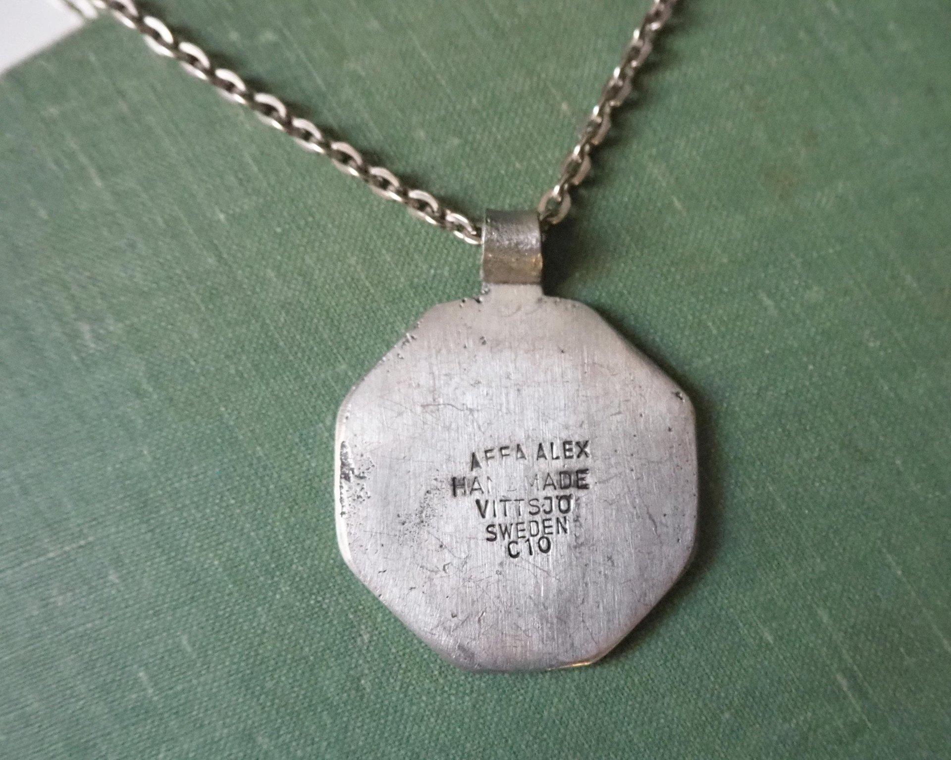 Vintage pewter pendant | Affa Alex Vittsjö pendant | Swedish pewter pendant | Vintage Vittsjö pewter pendant