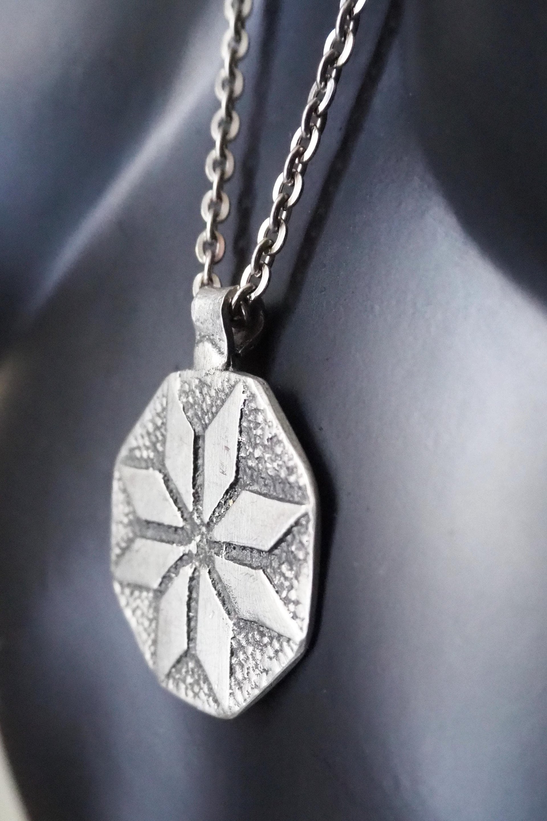 Vintage pewter pendant | Affa Alex Vittsjö pendant | Swedish pewter pendant | Vintage Vittsjö pewter pendant