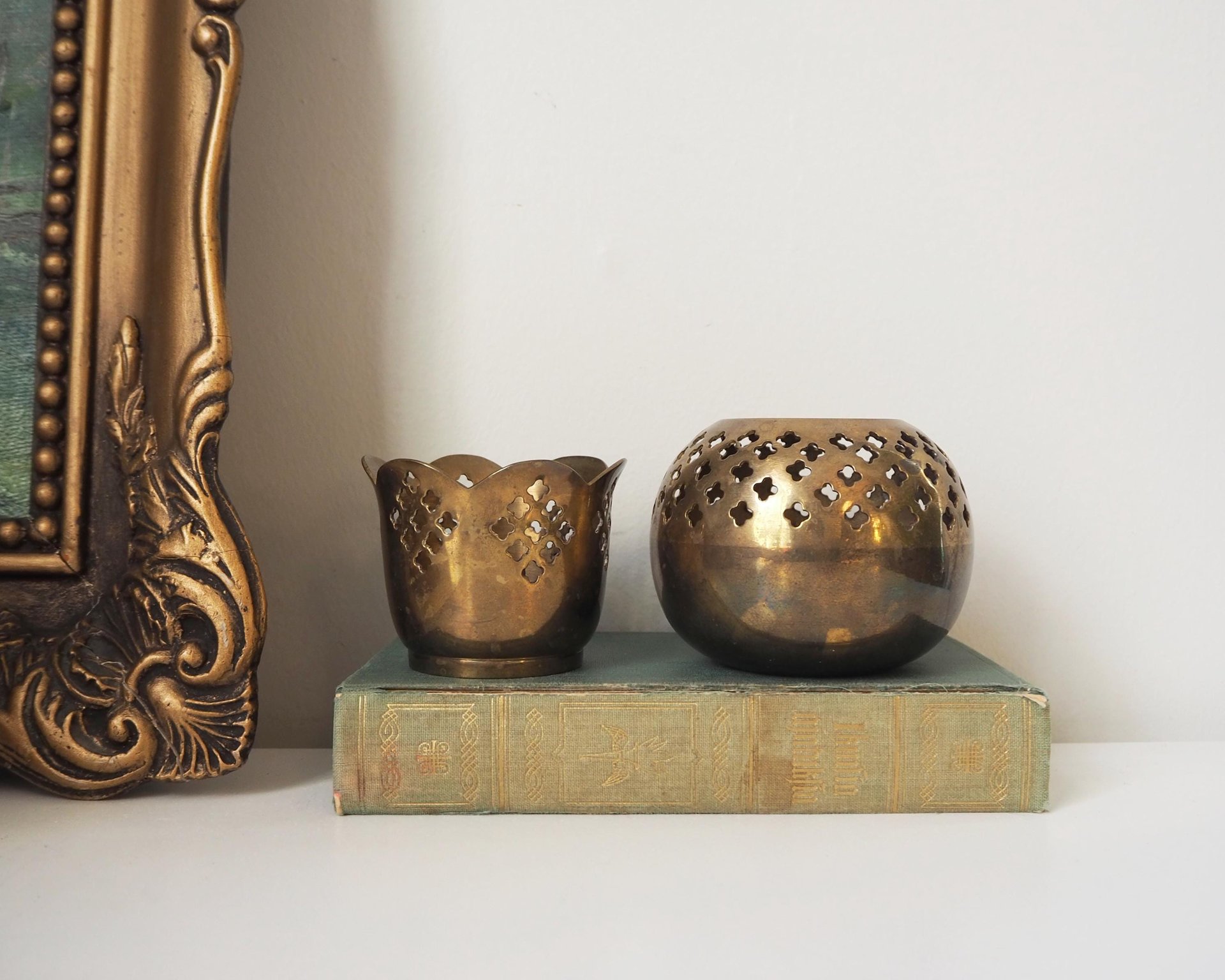 Set of two vintage tealight candle holders | Brass tealight candleholders | Vintage brass votive candleholders | Mismatched tealight holders