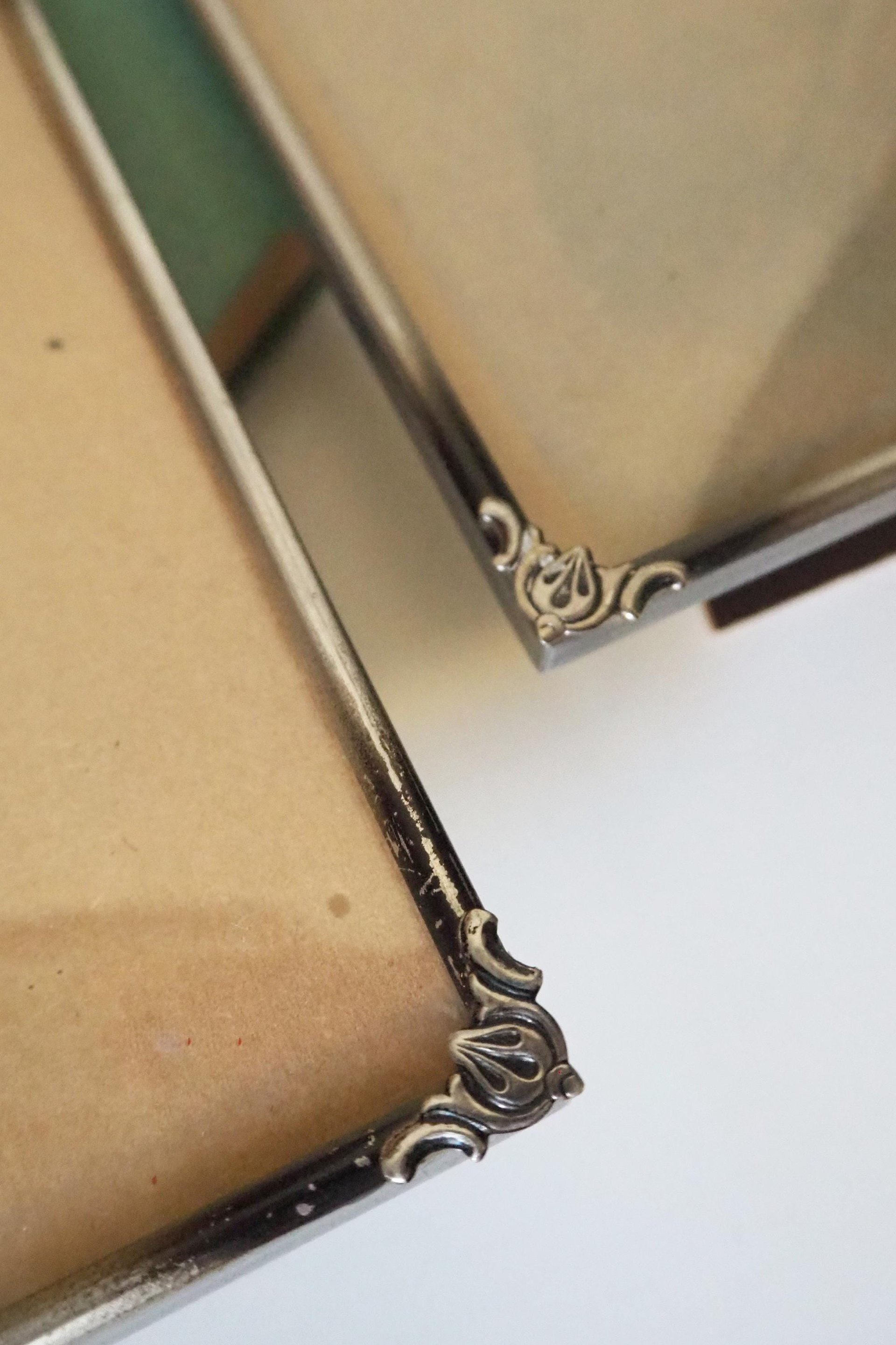 Set of two vintage silver plated photo frames | Silver plated photo frames 12x17 cm | Vintage picture frames | Matching frames