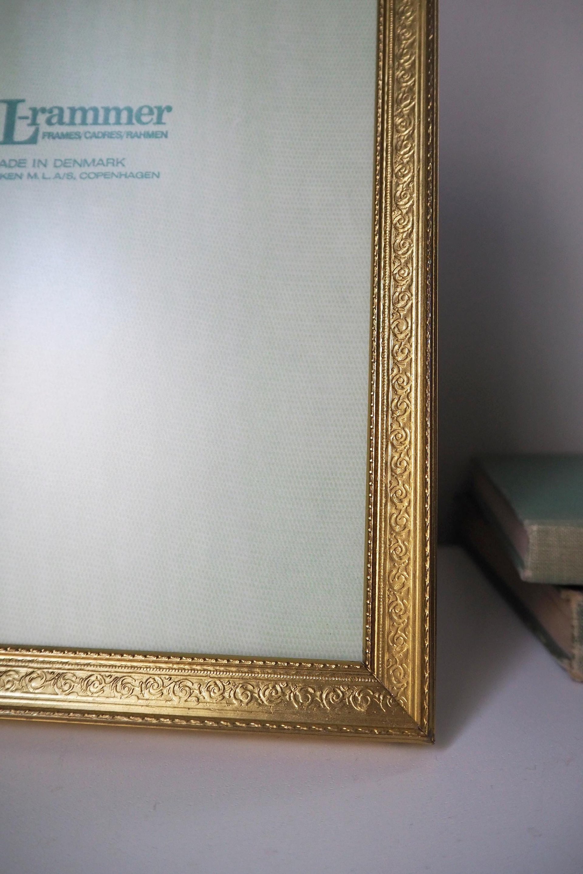 Vintage photo frame 18x24 cm | Vintage brass frame | Brass picture frame | Vintage ML-Rammer picture frame | Danish photo frame