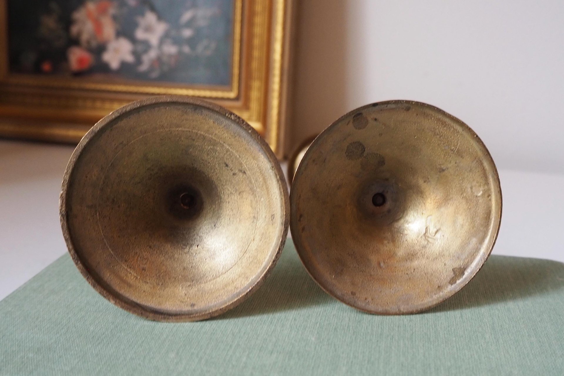 Set of two vintage candlestick holders | Brass candlestick holders | Barley twist brass candlestick holders | Twisted candlestick holders