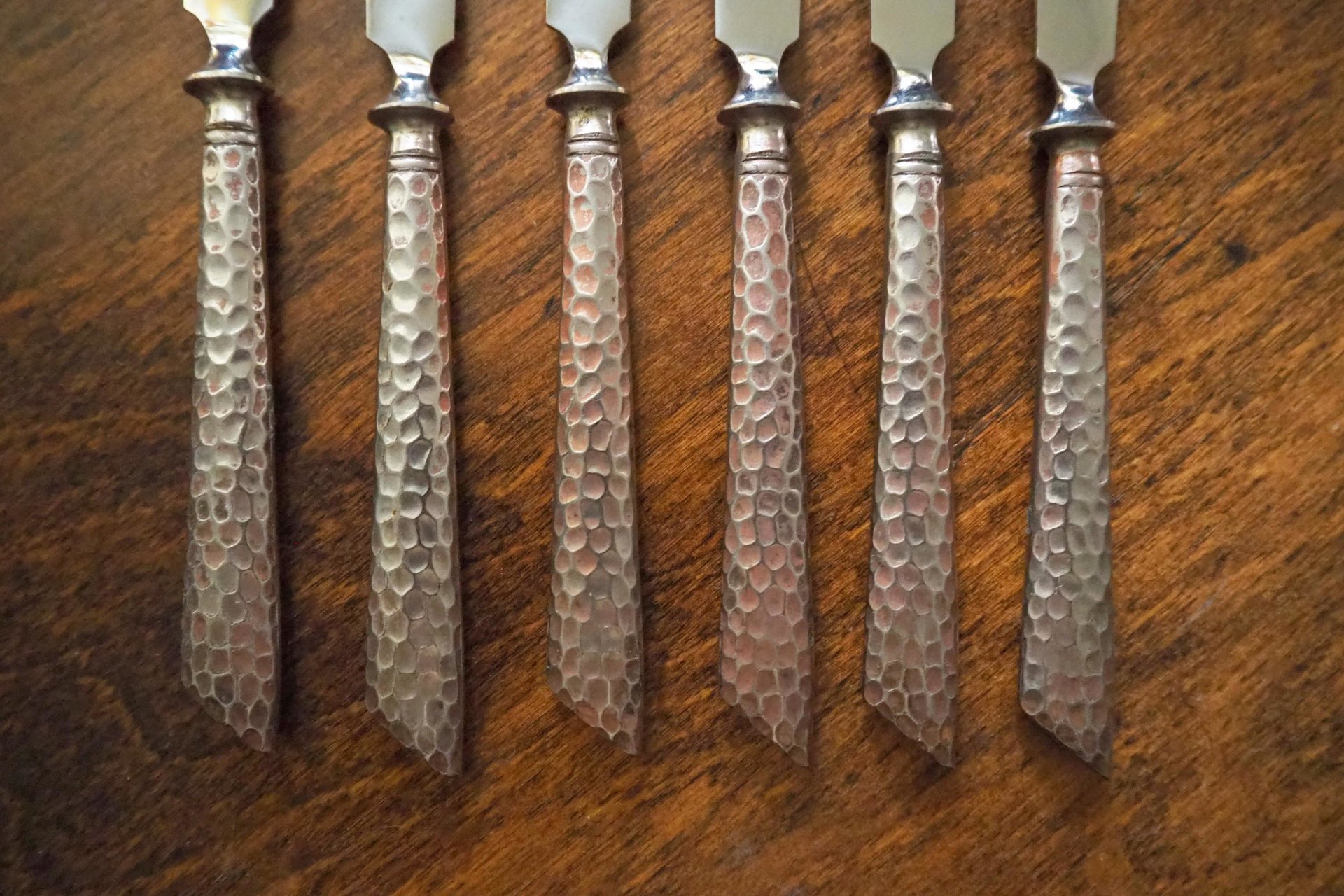 Set of six vintage fruit knives | Vintage fruit knives | Midcentury fruit knives | Silver plated fruit knives