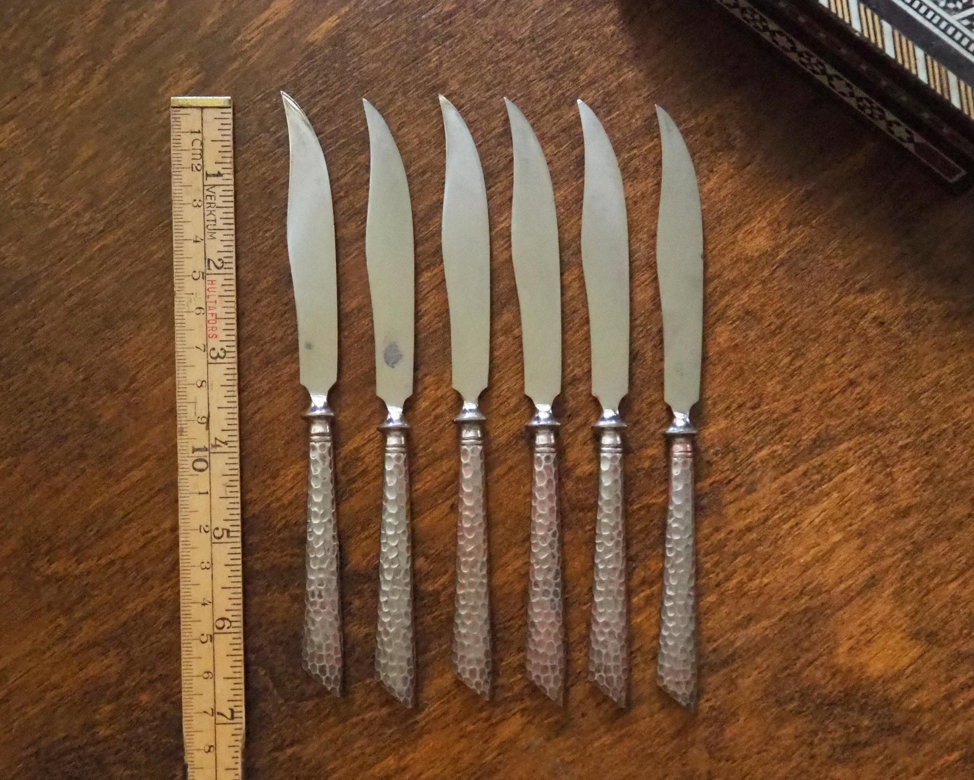 Set of six vintage fruit knives | Vintage fruit knives | Midcentury fruit knives | Silver plated fruit knives