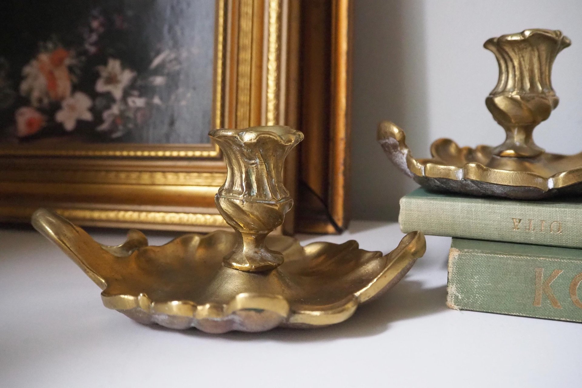 Set of two vintage chamber candlestick holders | Chamber candlestick holders | Antique bronze candleholders | Antique chamber candle holders