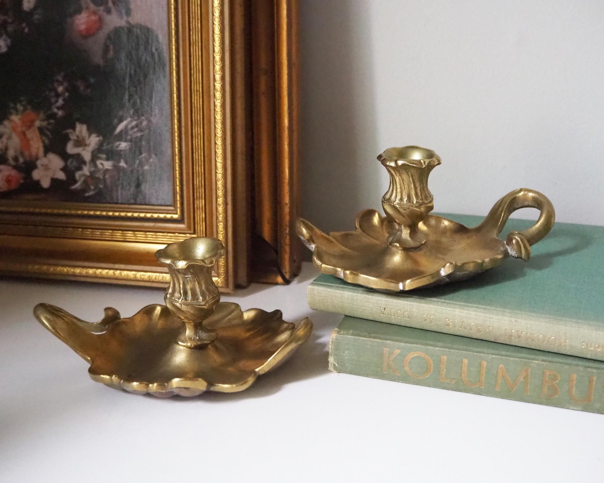 Set of two vintage chamber candlestick holders | Chamber candlestick holders | Antique bronze candleholders | Antique chamber candle holders