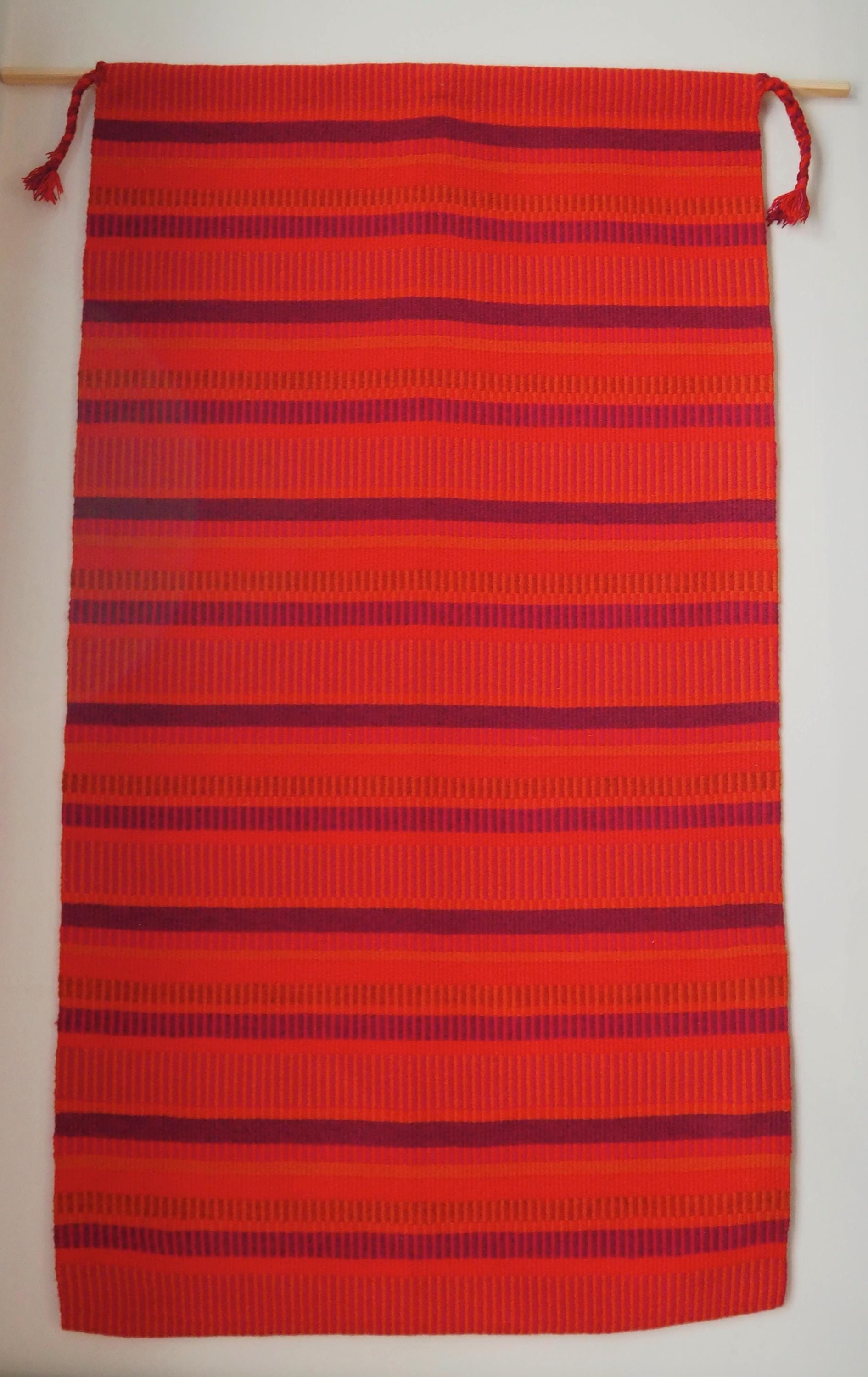 Vintage wall hanging | Large wall hanging | Scandinavian woven textile | Red wall hanging | Scandinavian wall hanging | Vintage wall rug