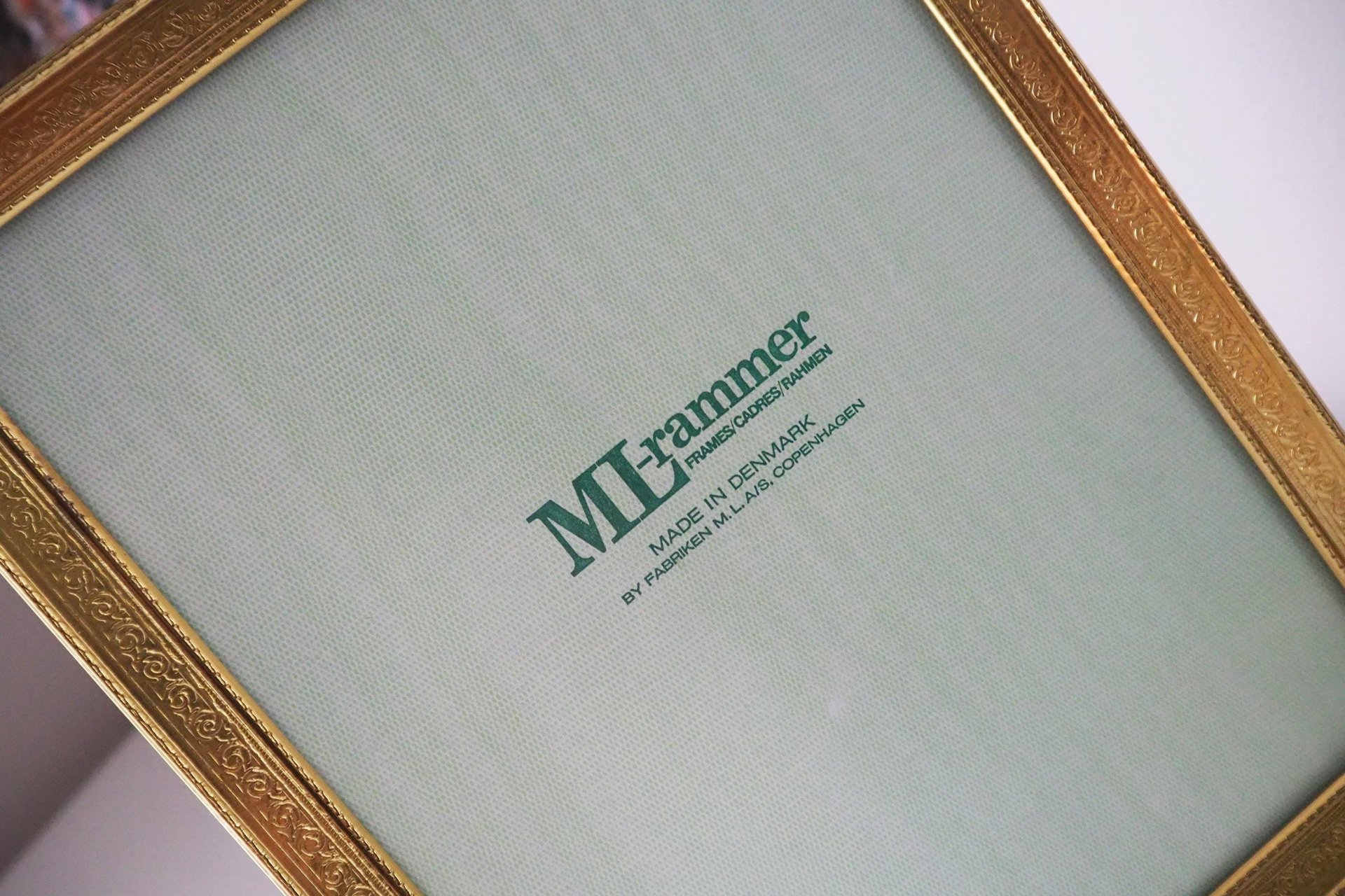 Vintage photo frame 18x24 cm | Vintage brass frame | Brass picture frame | Vintage ML-Rammer picture frame | Danish photo frame