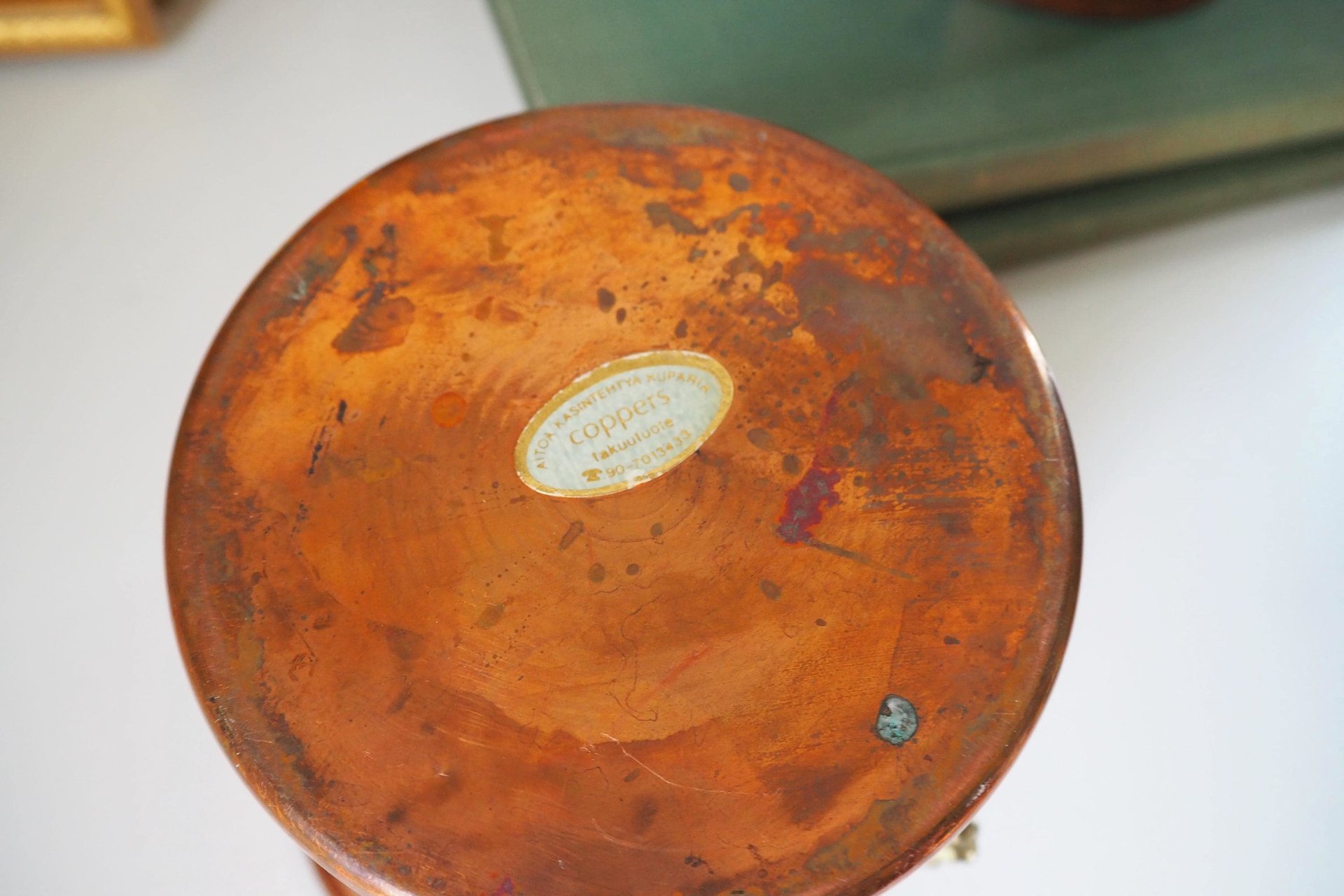 Set of two vintage copper planters | Mismatched copper planters | Round copper planters | Simple copper planters