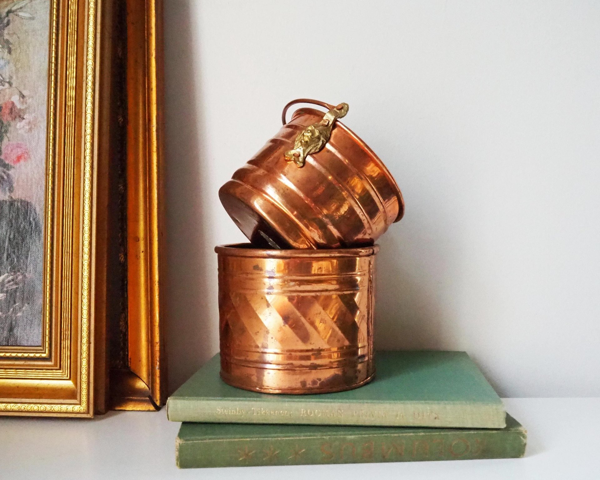 Set of two vintage copper planters | Mismatched copper planters | Round copper planters | Simple copper planters