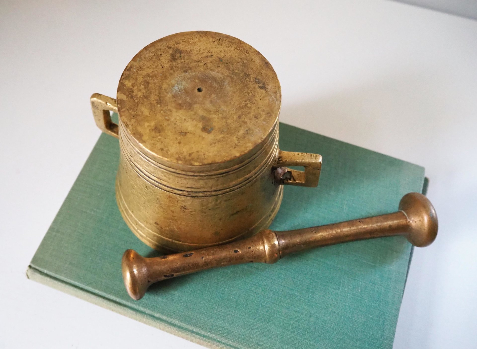 Vintage brass mortar and pestle | Heavy brass mortar | Vintage brass mortar | Large brass mortar set | Antique mortar set